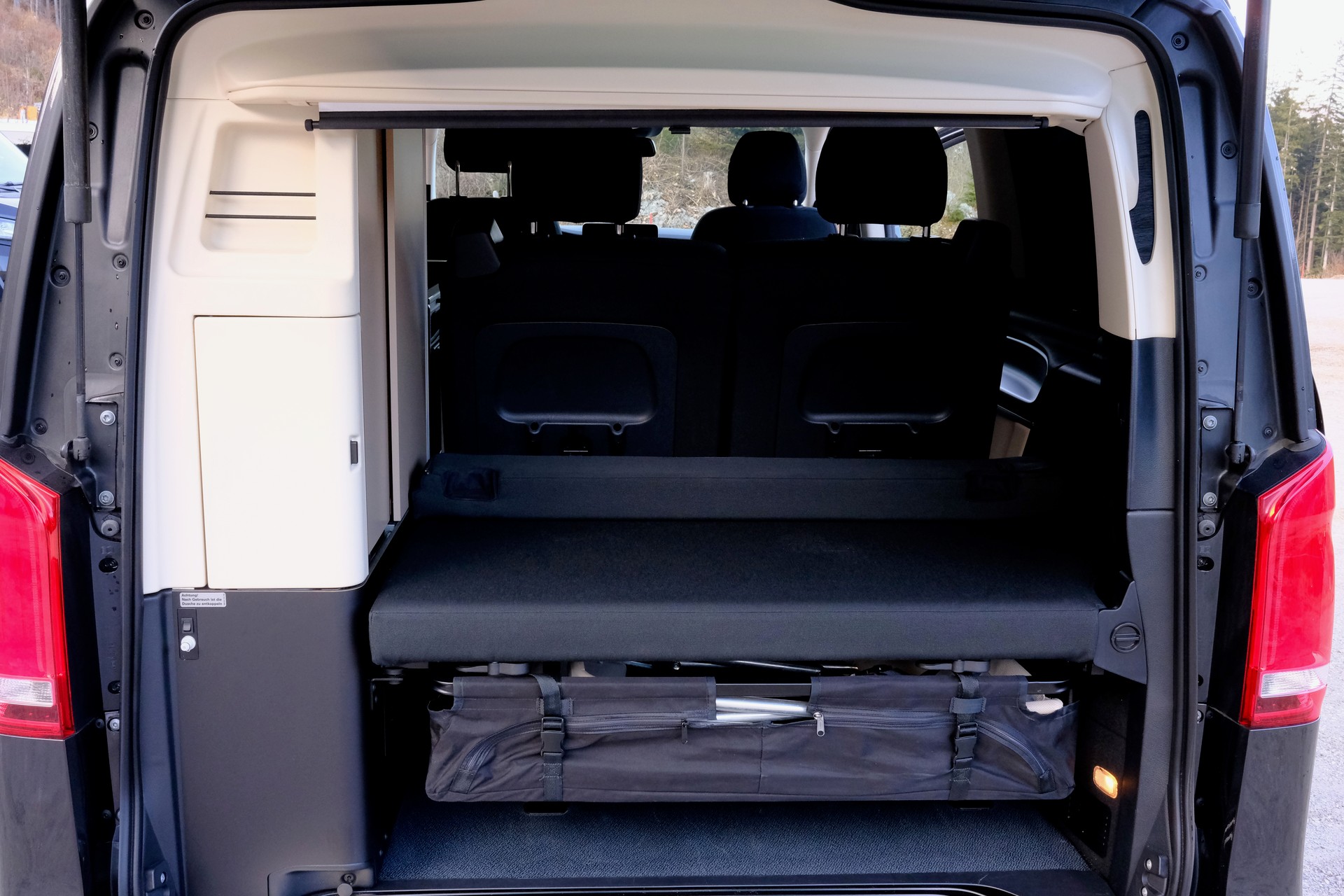 MERCEDES-BENZ Marco Polo 300 d 4M Automat-image-15