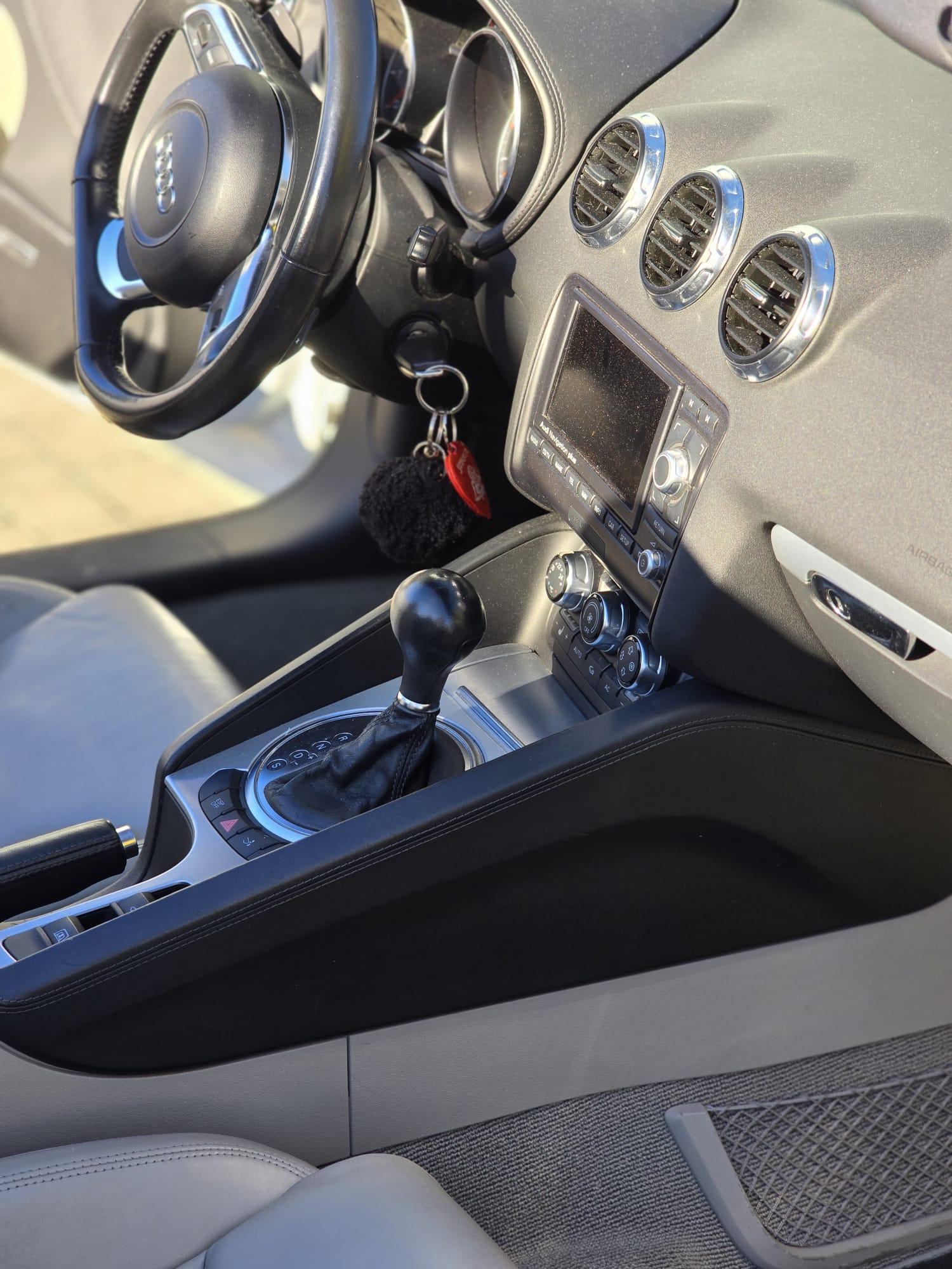 AUDI TT Roadster 2.0 TFSI-image-3
