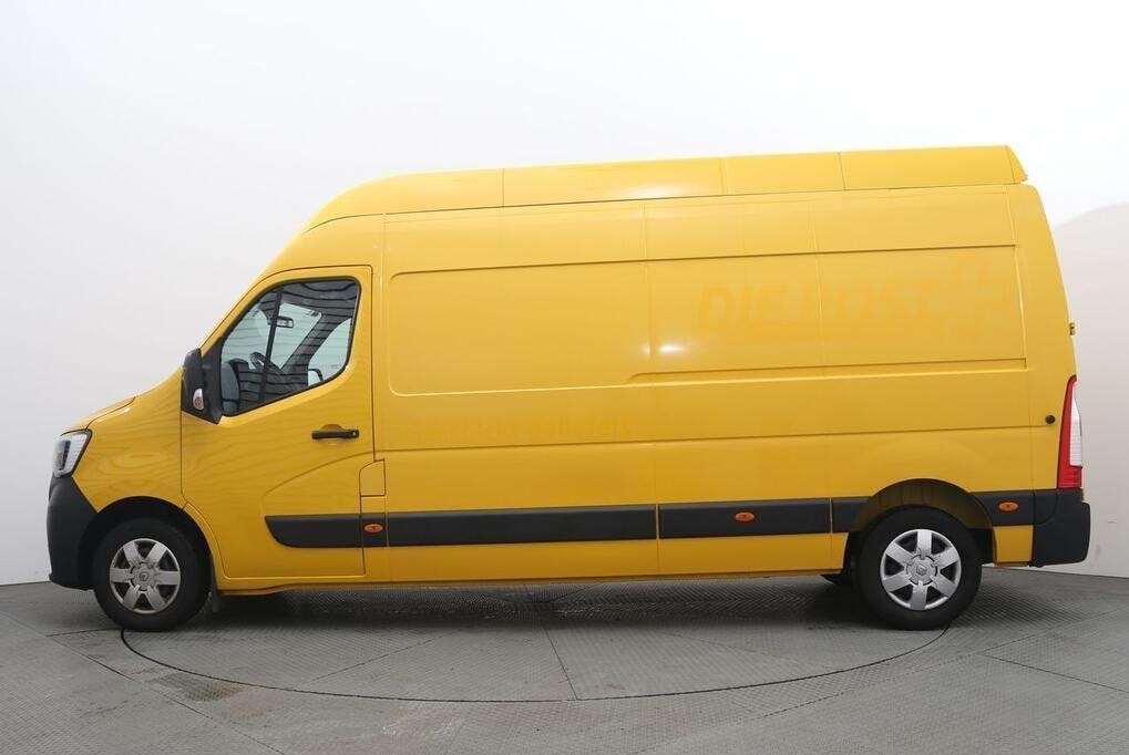 RENAULT Master T35 2.3dCi 135 L3H3-image-1