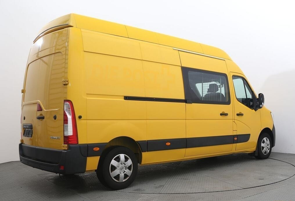 RENAULT Master T35 2.3dCi 135 L3H3-image-2