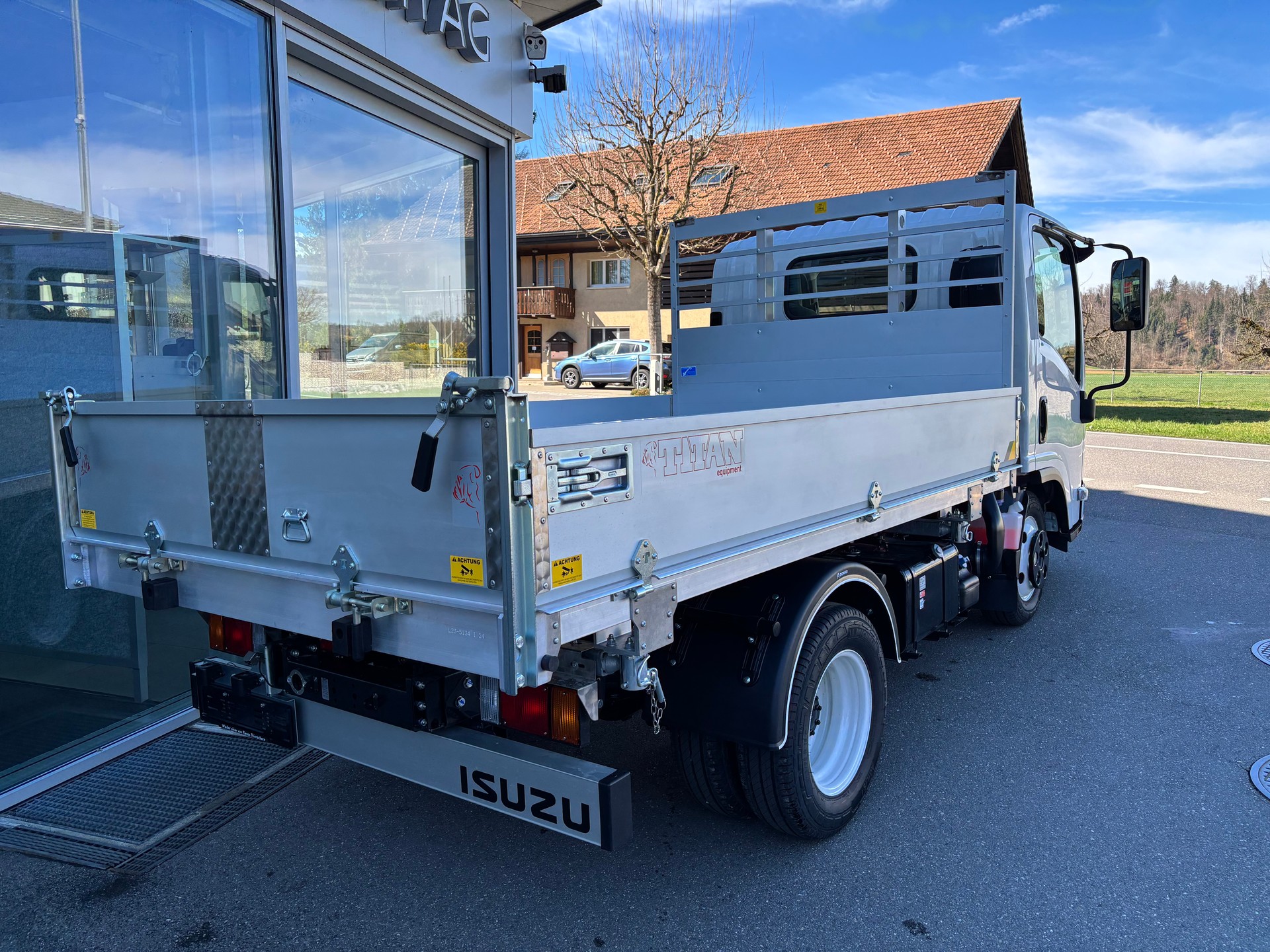 ISUZU M21 T Heavy E-image-3
