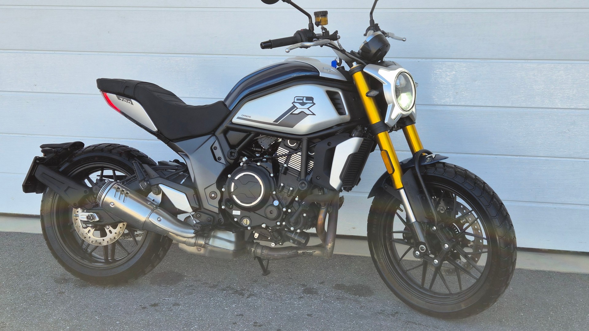CF MOTO 700 CL-X Heritage-showroom-element-3