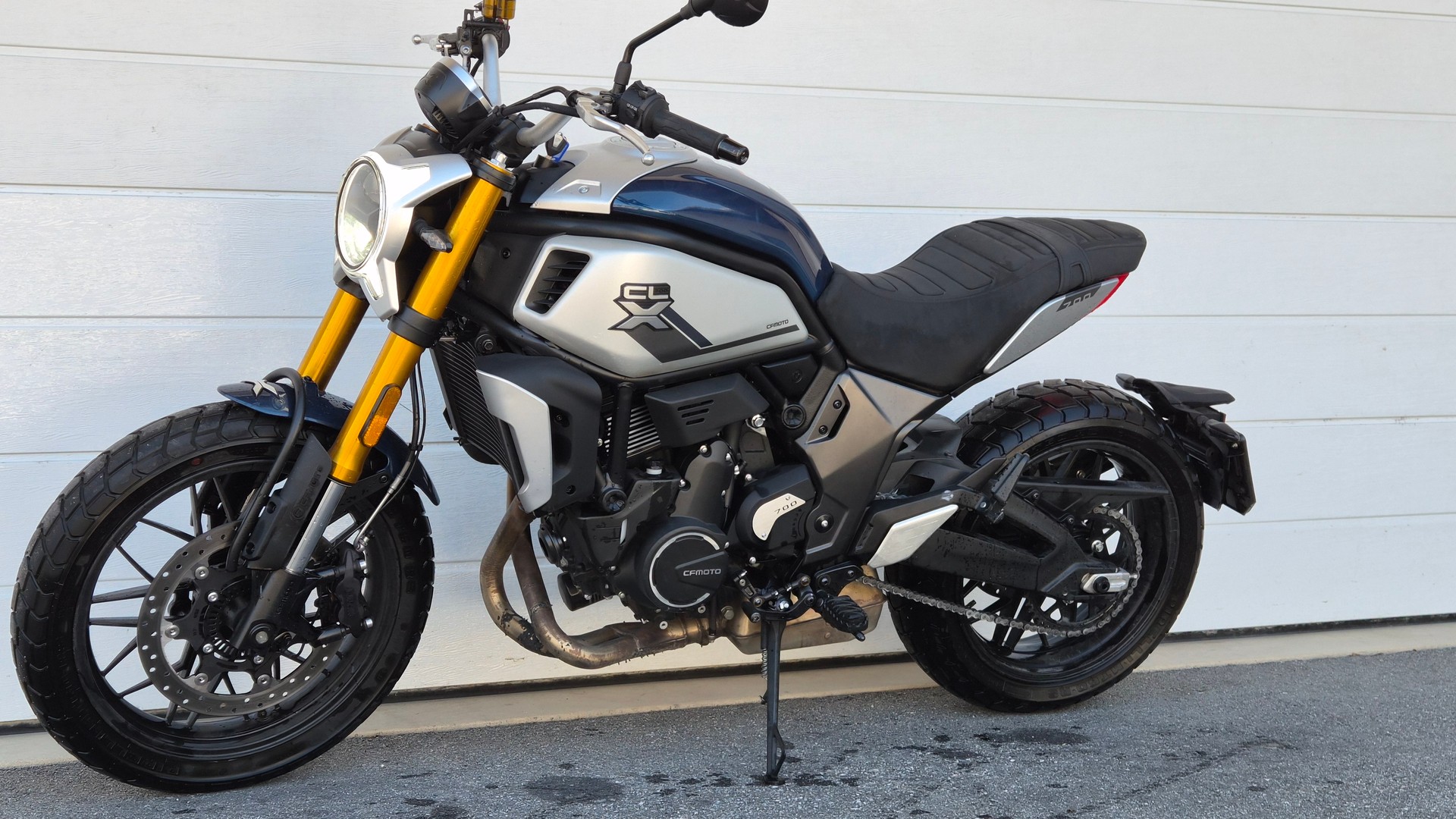 CF MOTO 700 CL-X Heritage-showroom-element-2