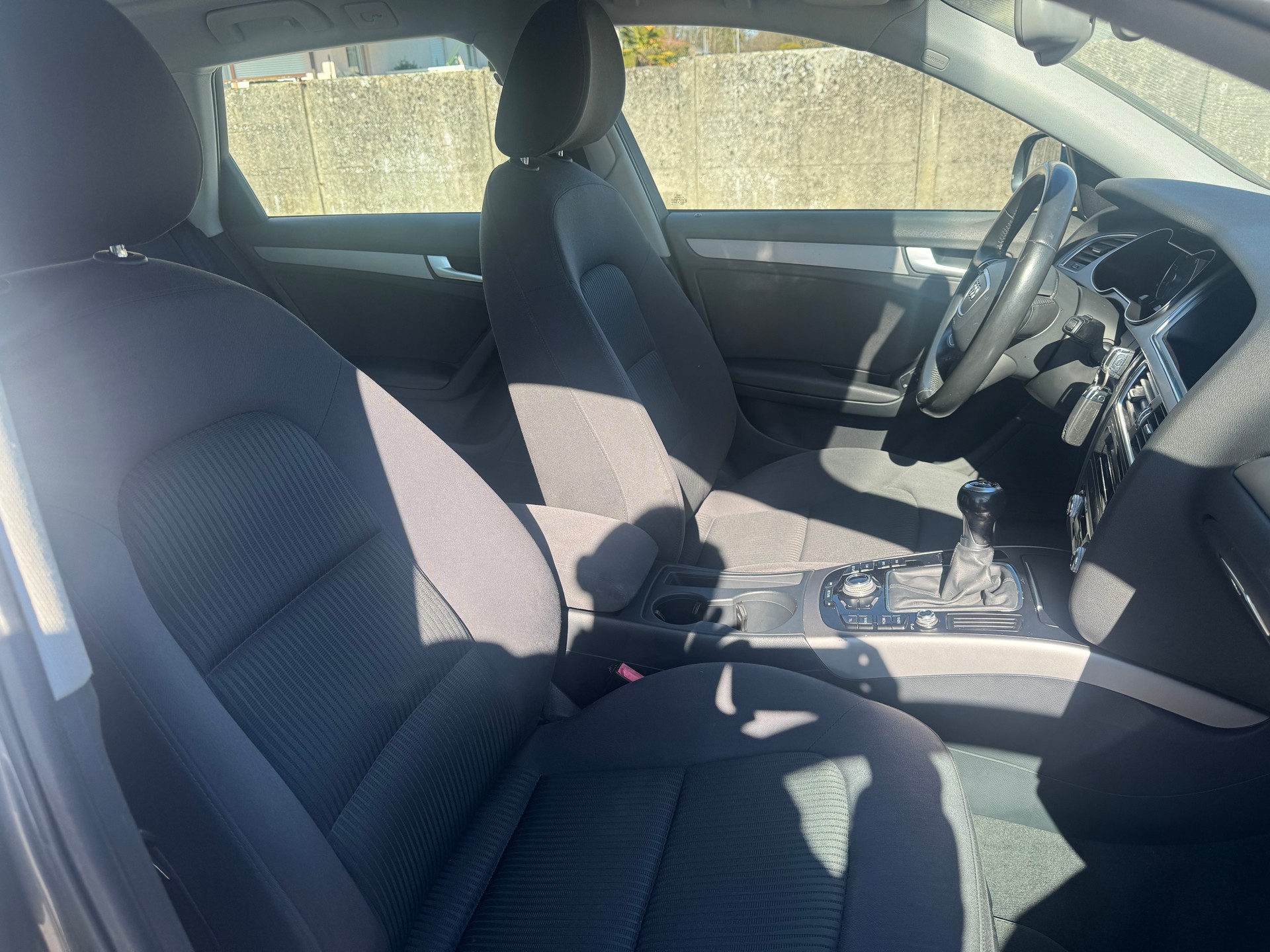 AUDI A4 Avant 2.0 TFSI quattro-image-9