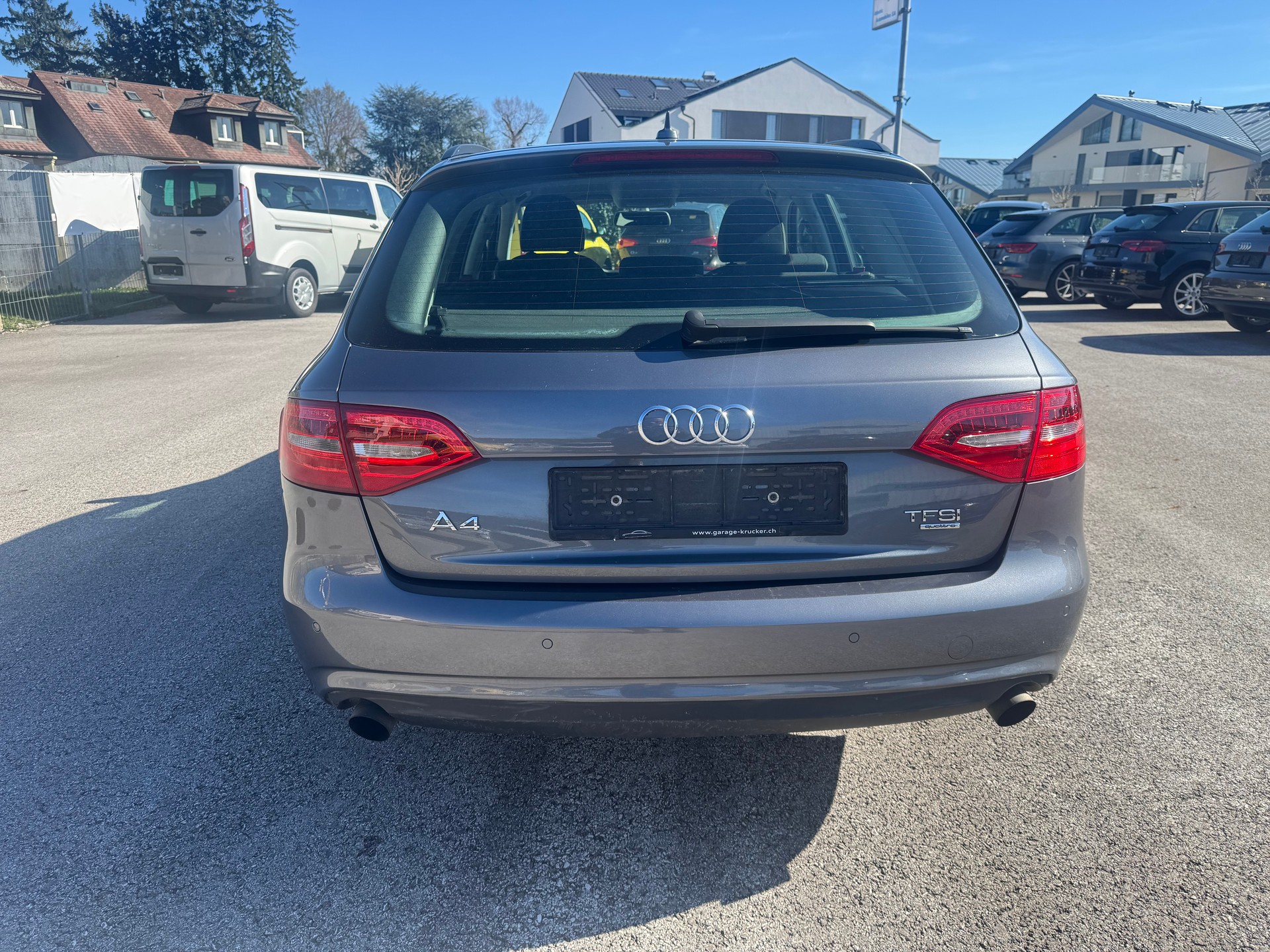 AUDI A4 Avant 2.0 TFSI quattro-image-3