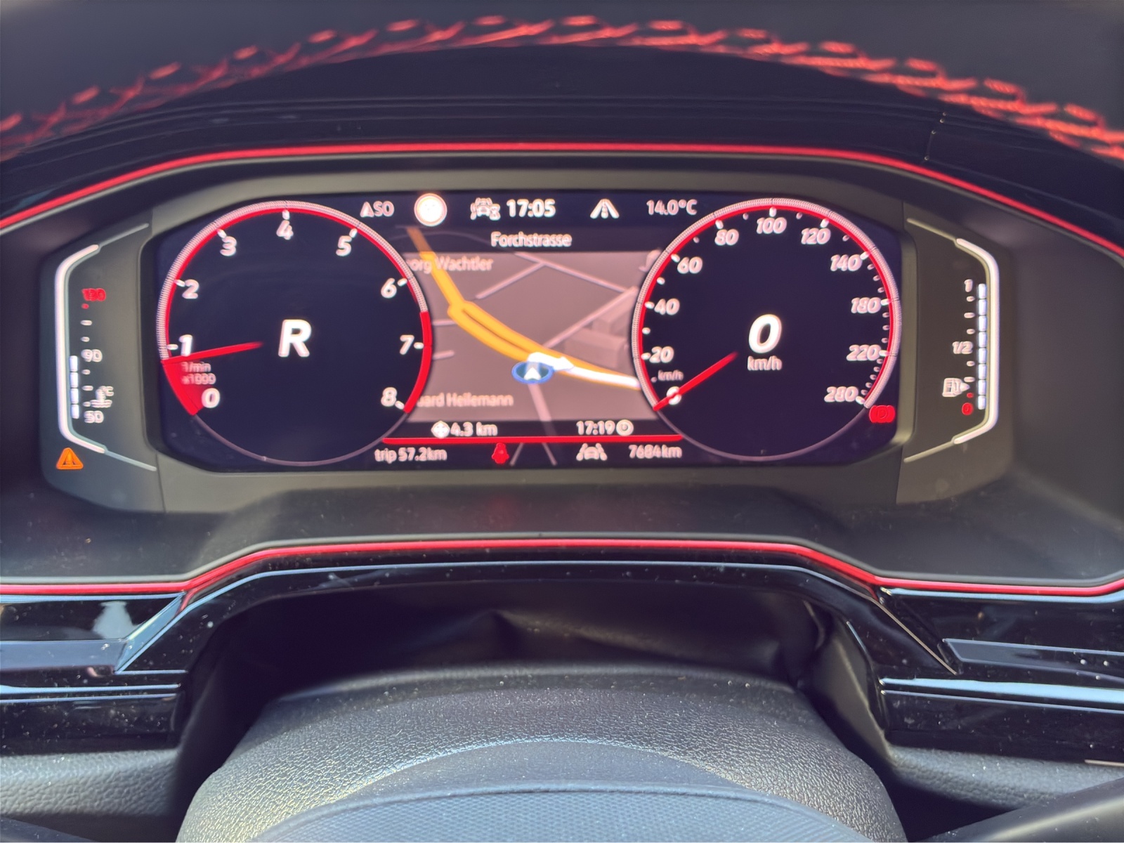 VW Polo 2.0 TSI GTI DSG-image-12