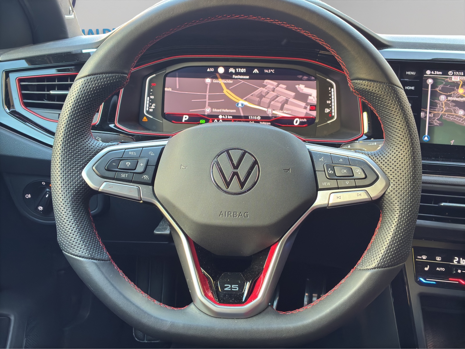 VW Polo 2.0 TSI GTI DSG-image-6