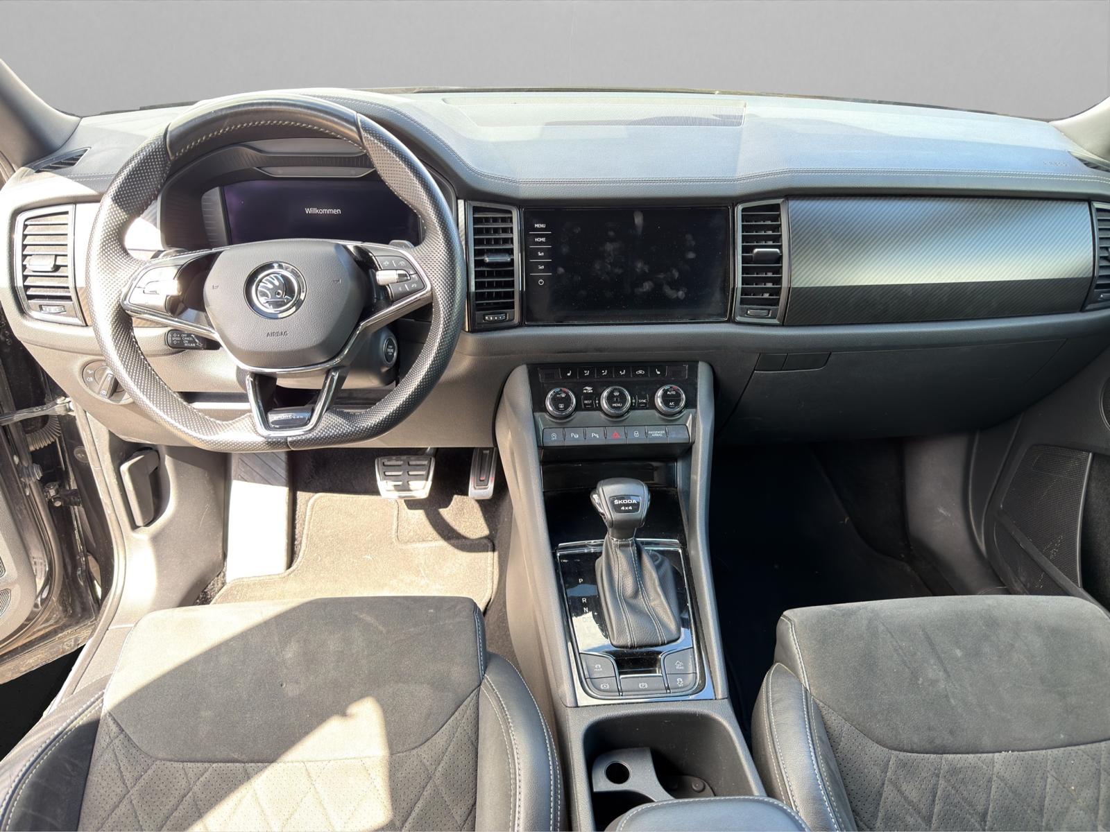 SKODA Kodiaq 2.0 TSI 4x4 SportLine-image-6
