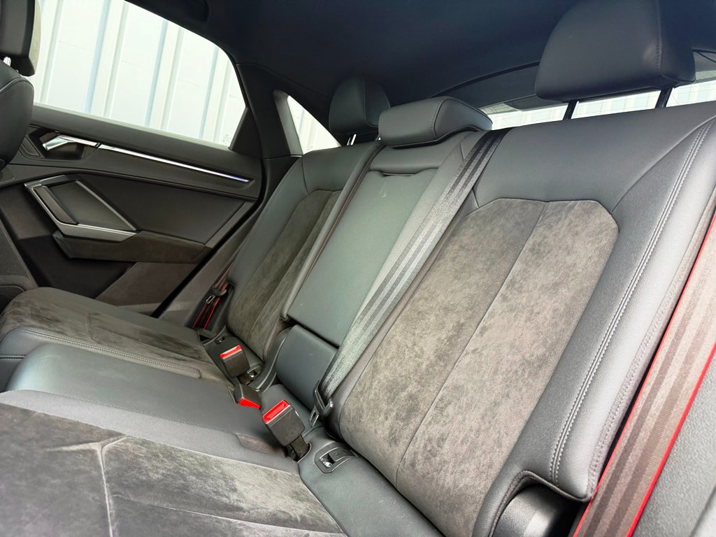 AUDI RS Q3 Sportback quattro S tronic-image-12
