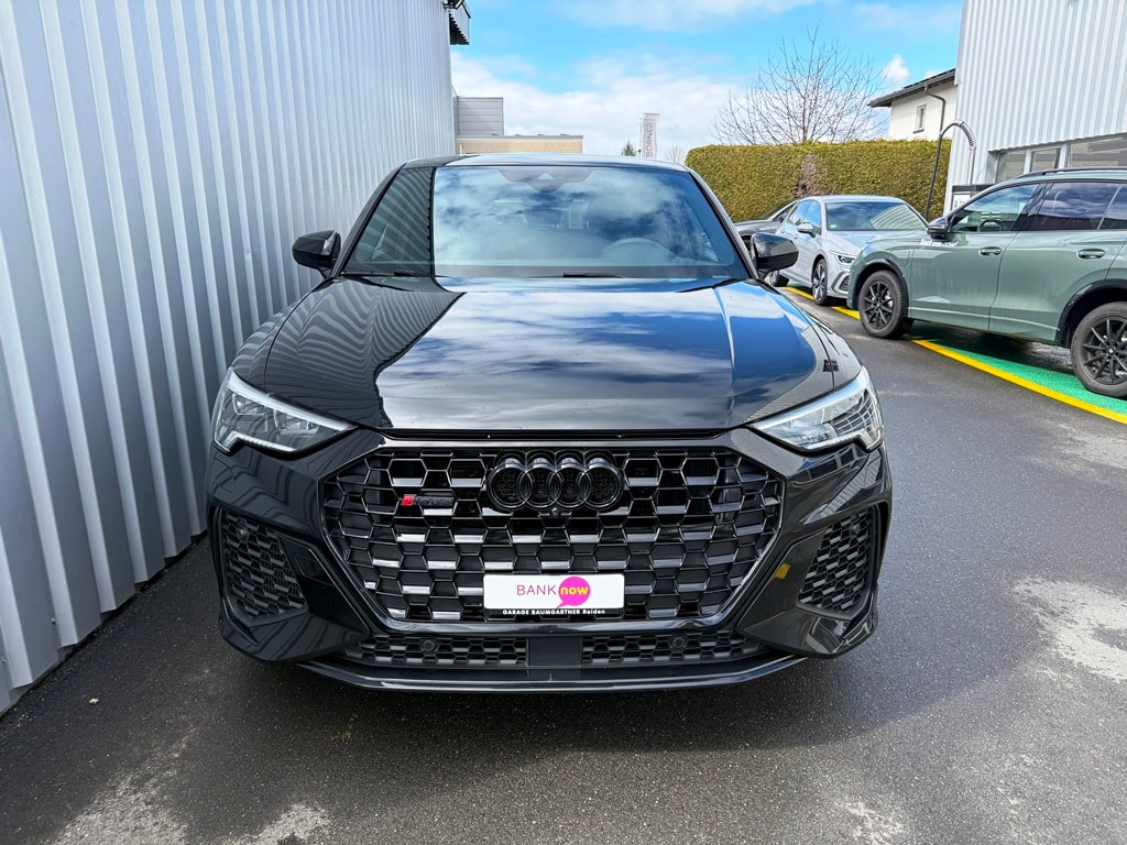 AUDI RS Q3 Sportback quattro S tronic-image-1