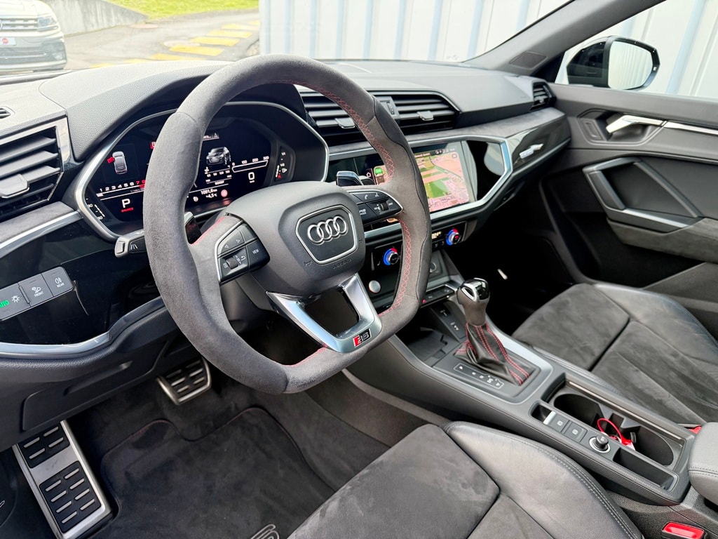 AUDI RS Q3 Sportback quattro S tronic-image-7