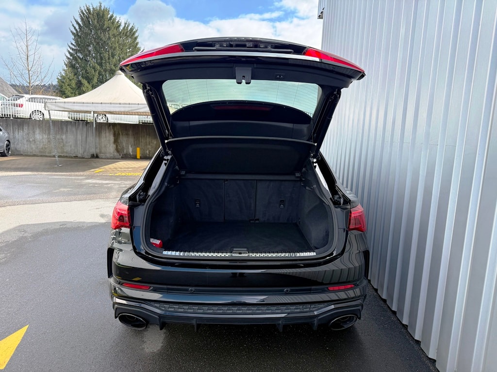 AUDI RS Q3 Sportback quattro S tronic-image-5