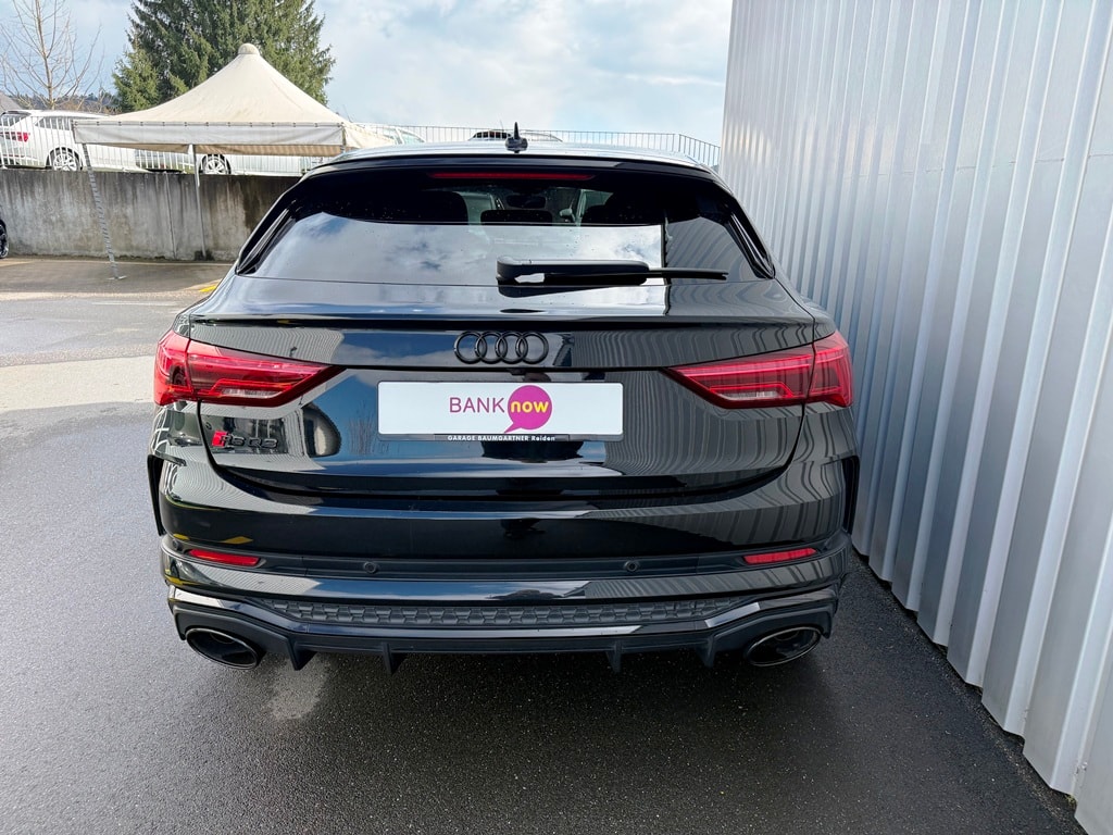 AUDI RS Q3 Sportback quattro S tronic-image-4