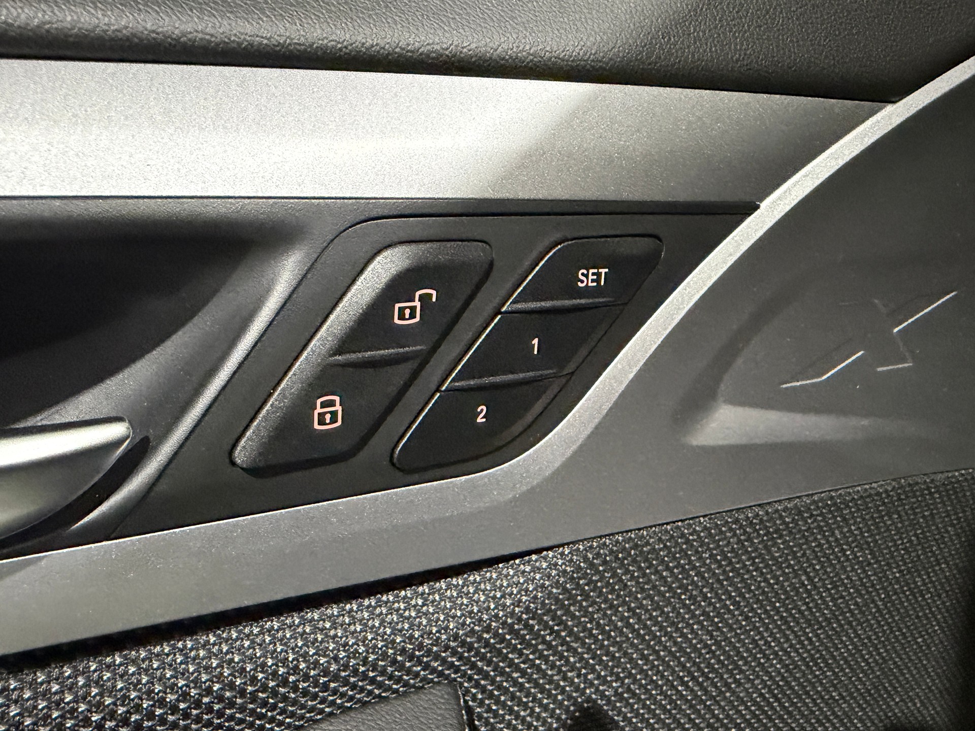 BMW X3 xDrive 20i Steptronic (CH)-image-11
