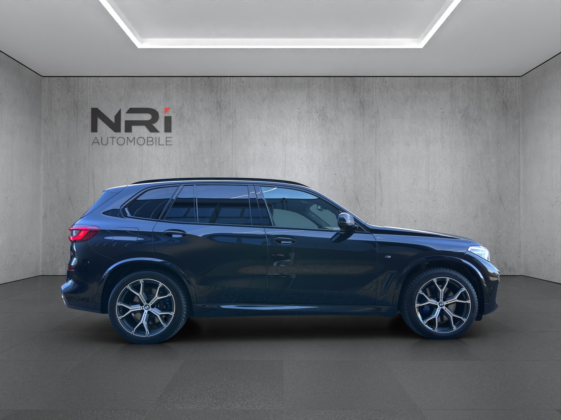 BMW X5 40i xDrive SAG-image-3