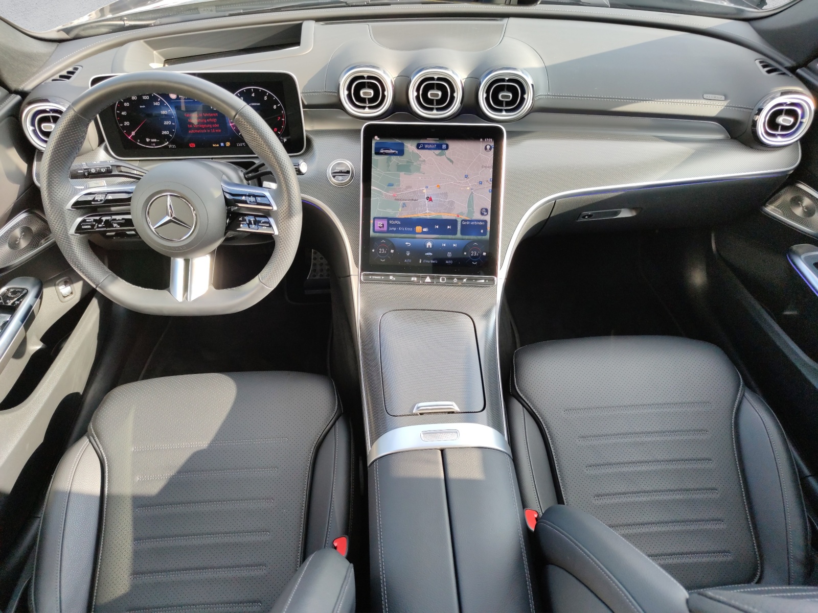 MERCEDES-BENZ C 300 AMG Line 4Matic T- Modell-image-14