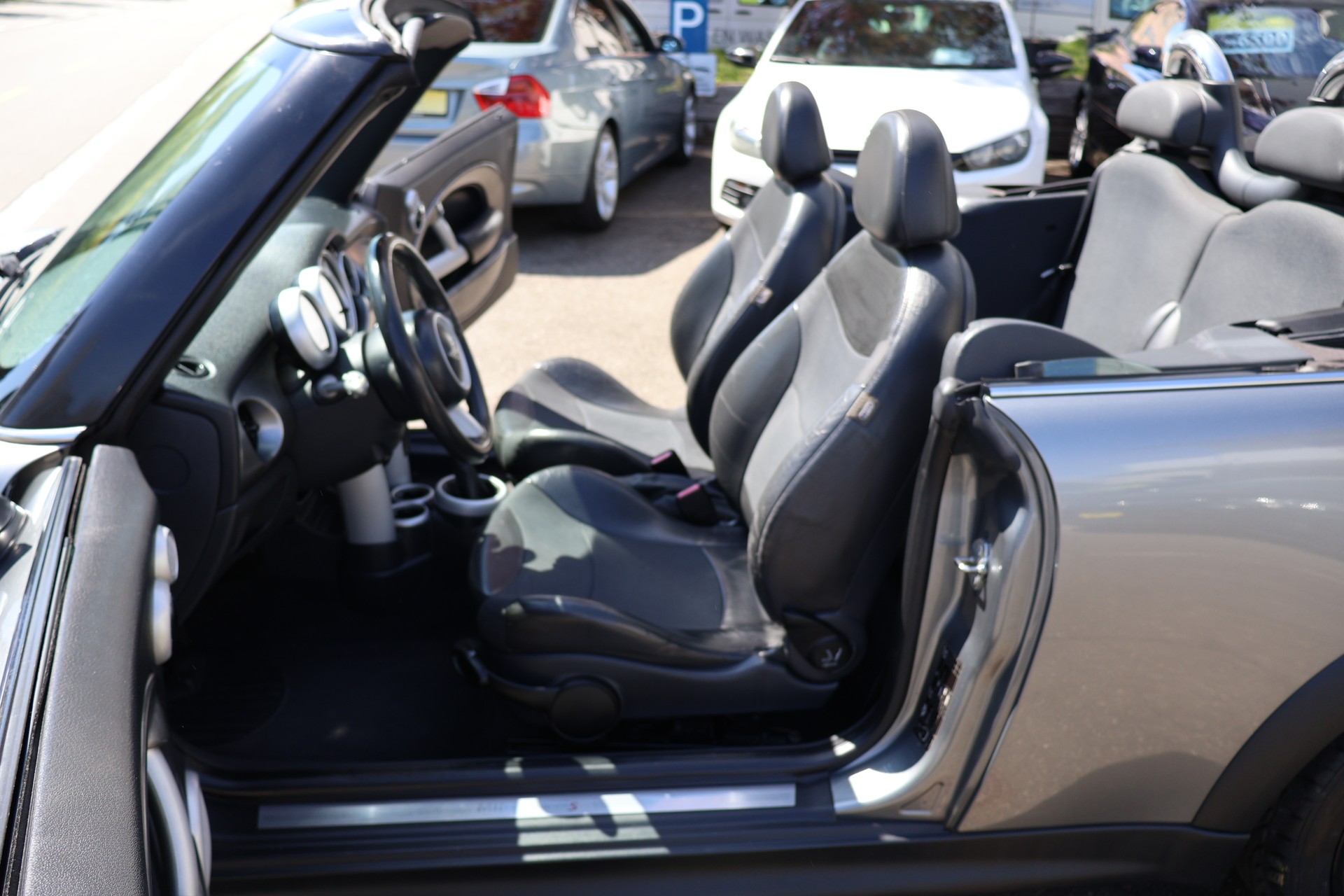 MINI Cooper S Cabriolet-image-11