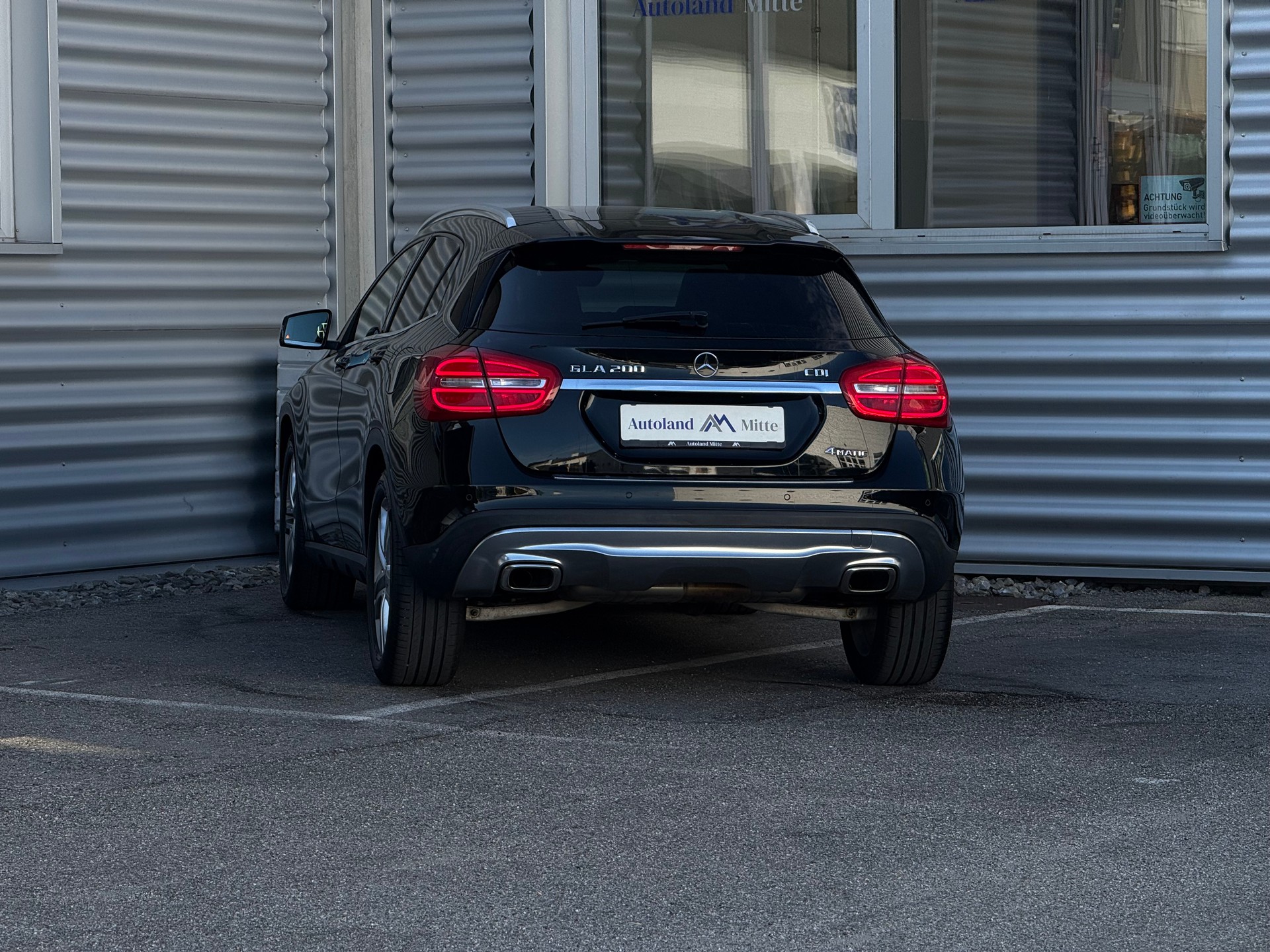 MERCEDES-BENZ GLA 200 CDI 4Matic 7G-DCT-showroom-element-3