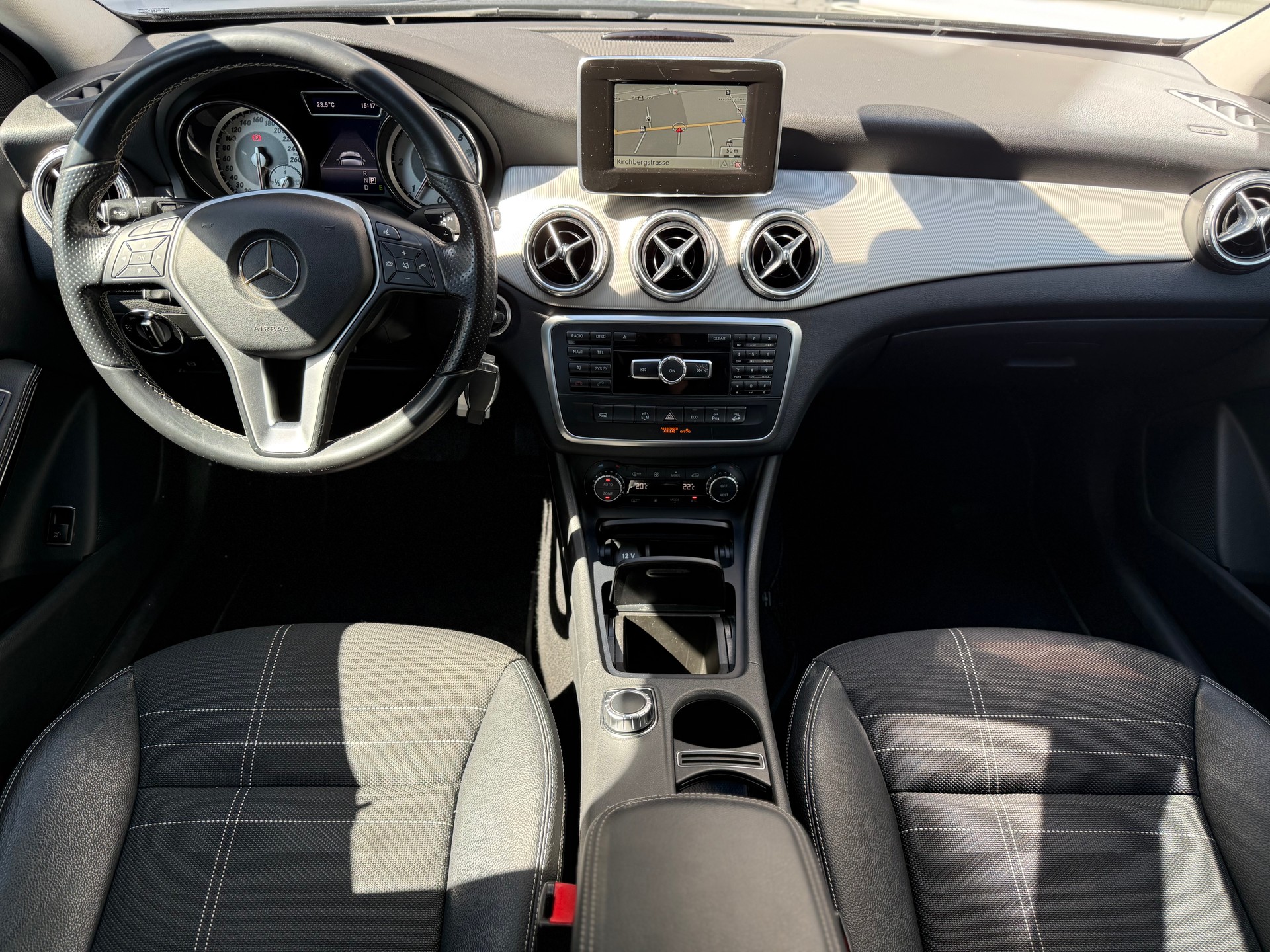MERCEDES-BENZ GLA 200 CDI 4Matic 7G-DCT-image-8
