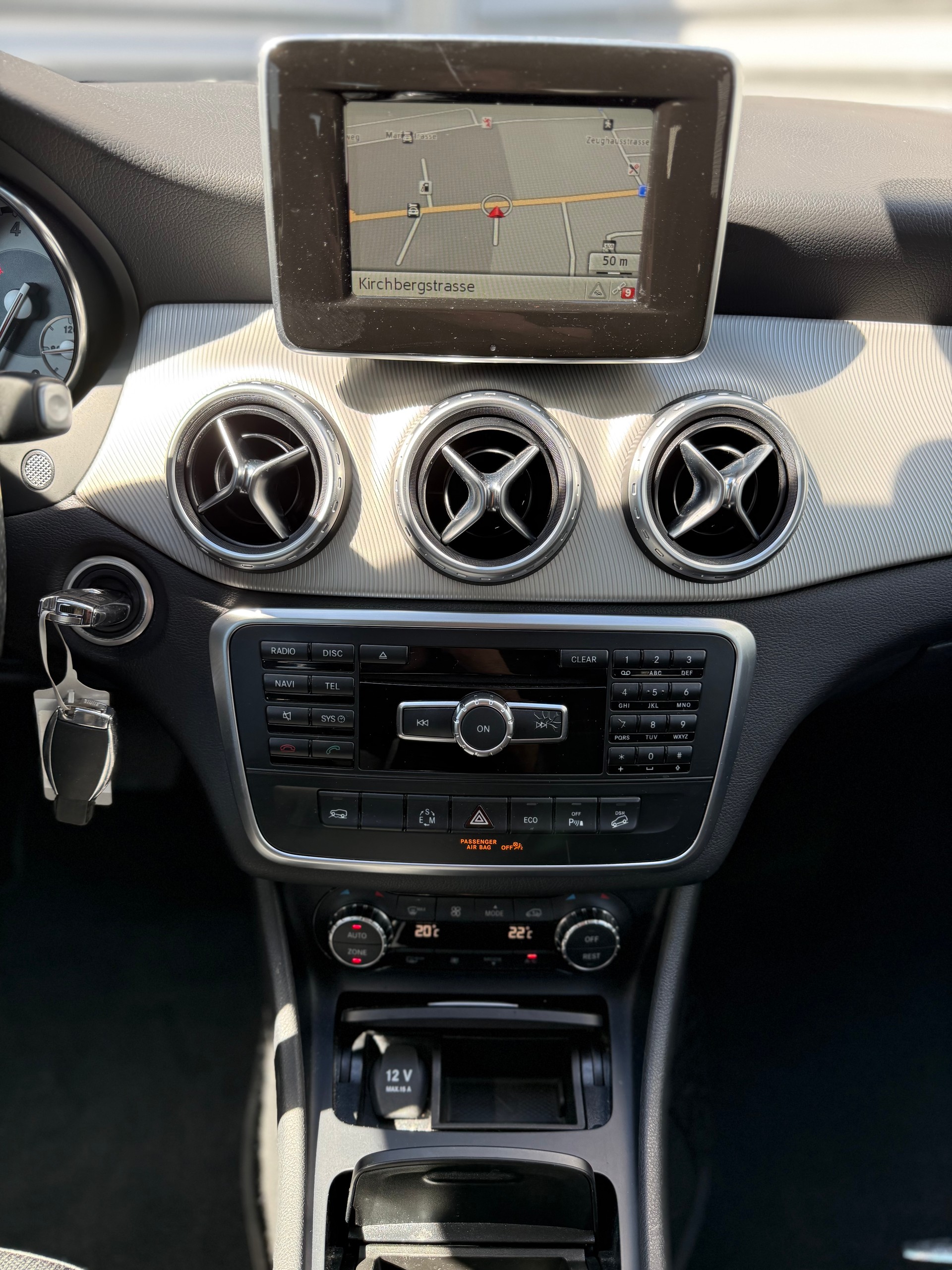 MERCEDES-BENZ GLA 200 CDI 4Matic 7G-DCT-image-9