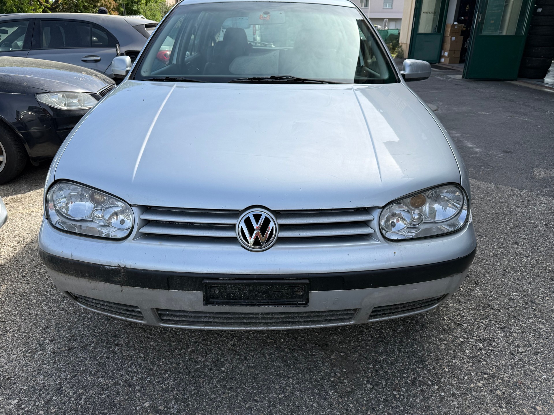 VW Golf 1.9TDI PD Highline 4Motion-image-0