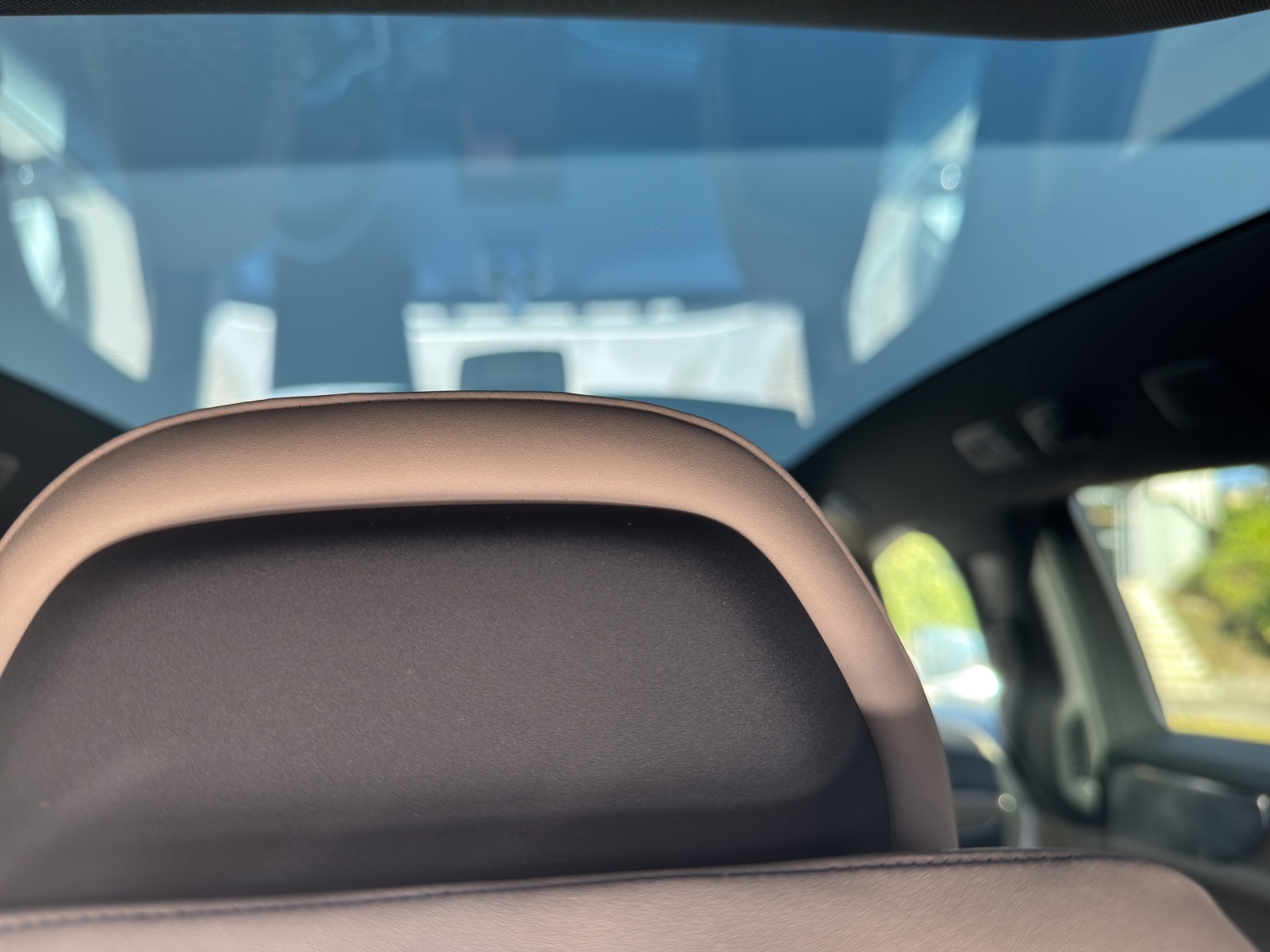 VOLVO ES90 Ultra-image-13