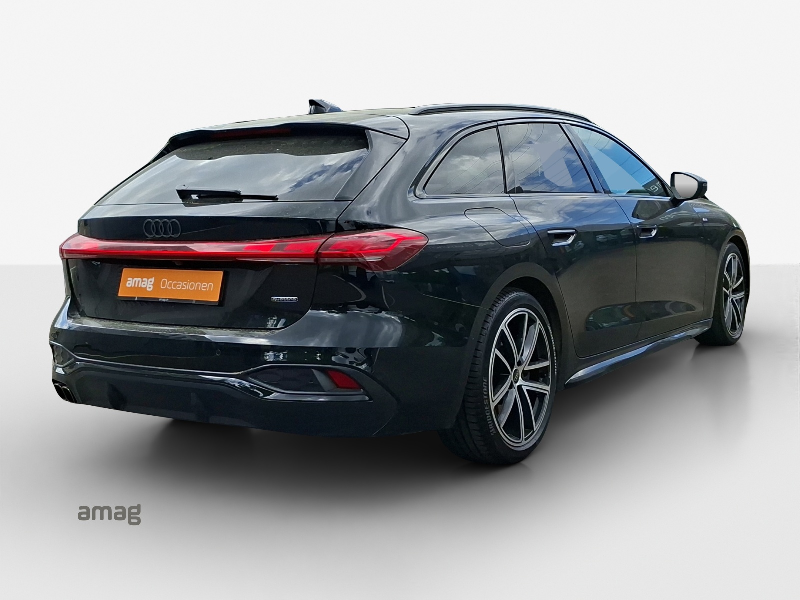 AUDI A5 Avant TDI quattro 150 kW S tronic-image-4