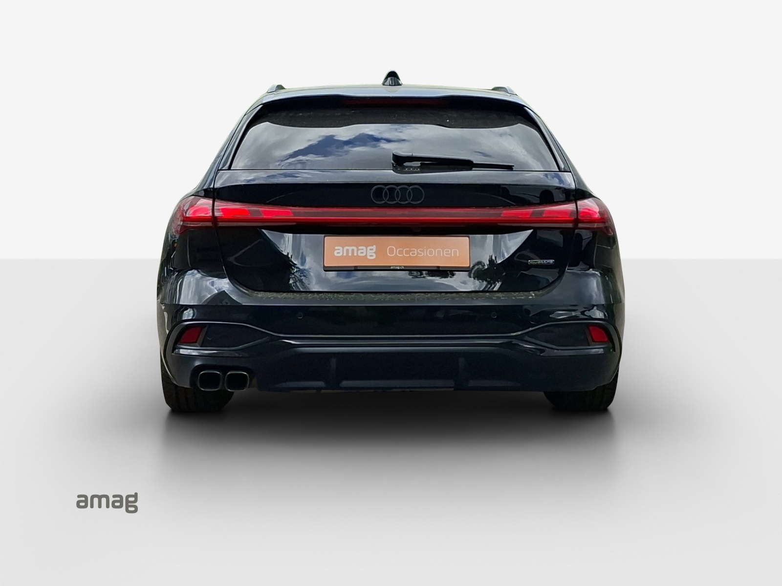 AUDI A5 Avant TDI quattro 150 kW Attraction S tronic-image-3