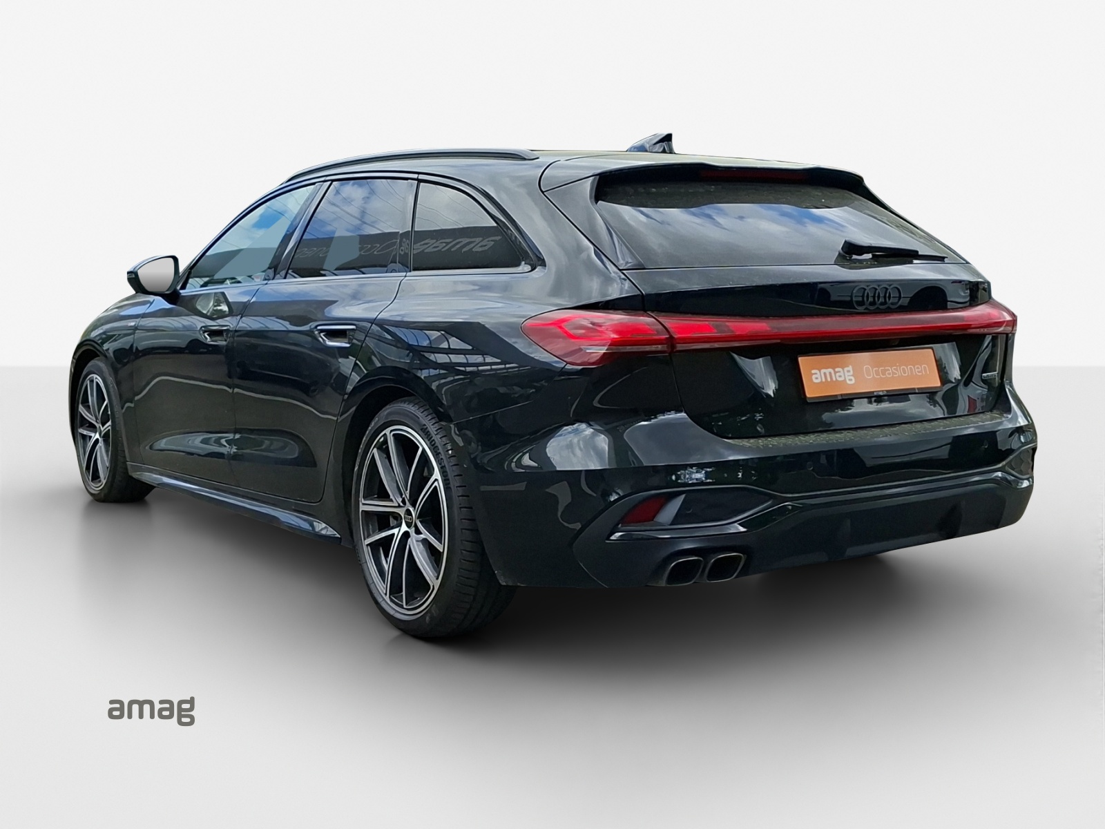 AUDI A5 Avant TDI quattro 150 kW Attraction S tronic-image-2