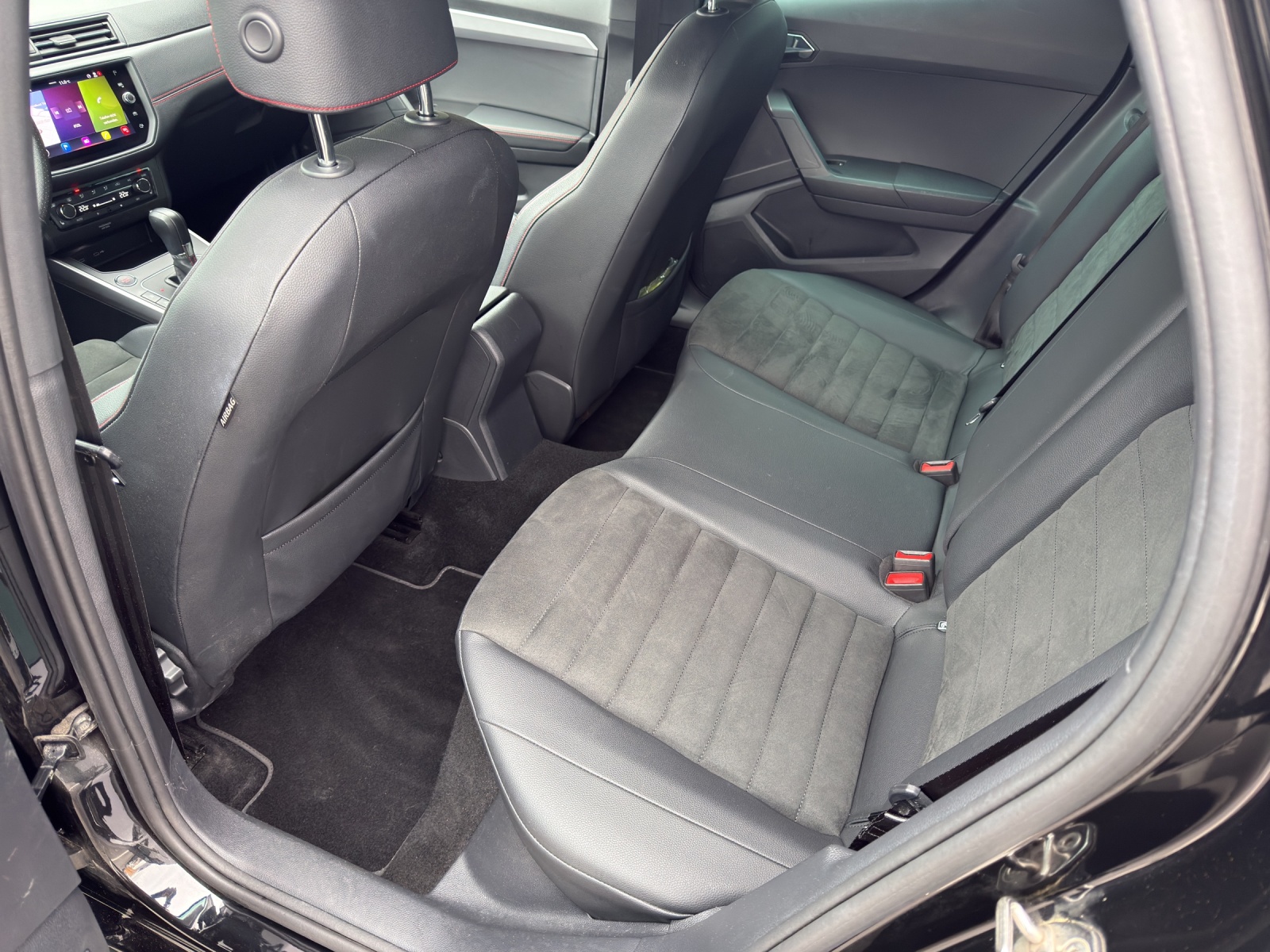 SEAT Arona 1.0 TSI Eco FR DSG-image-11