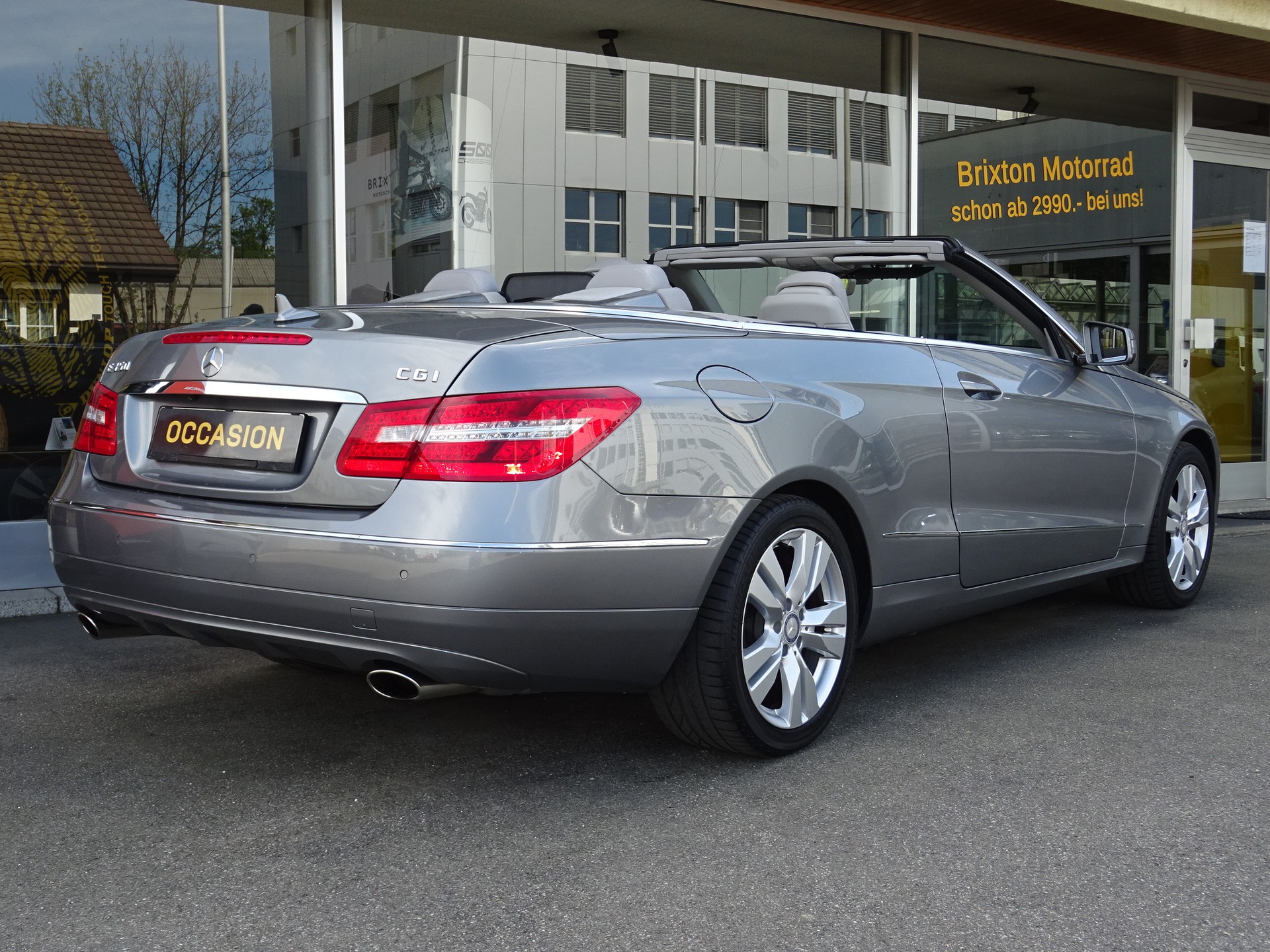 MERCEDES-BENZ E 350 CGI BlueEfficiency 7G-Tronic-image-2