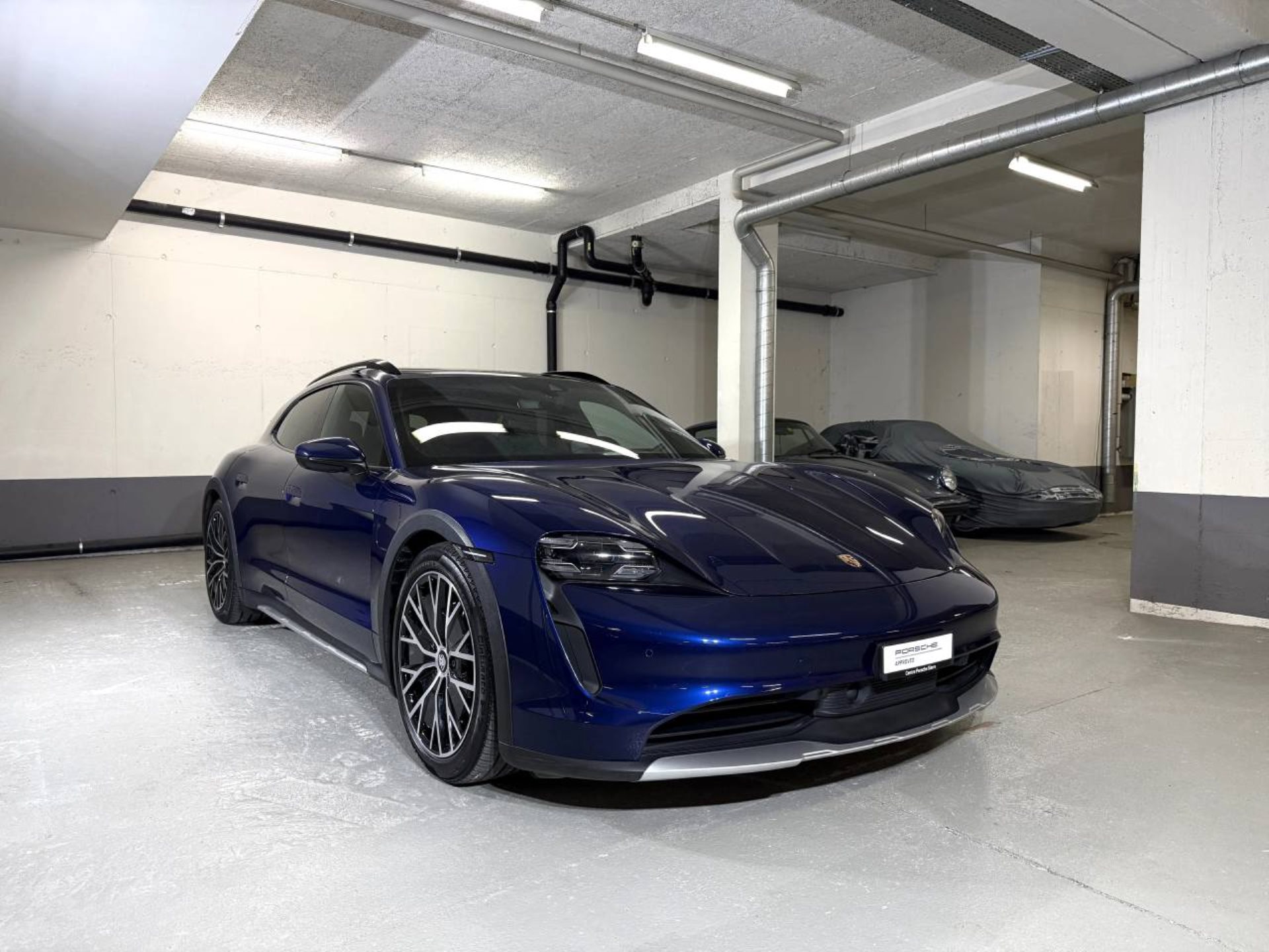PORSCHE Taycan 4 Cross Turismo (MY22)-image-7