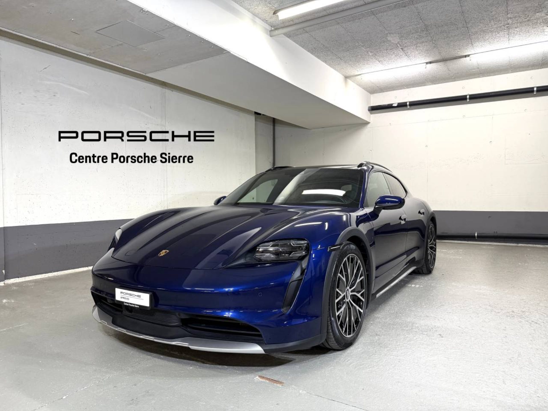PORSCHE Taycan 4 Cross Turismo (MY22)