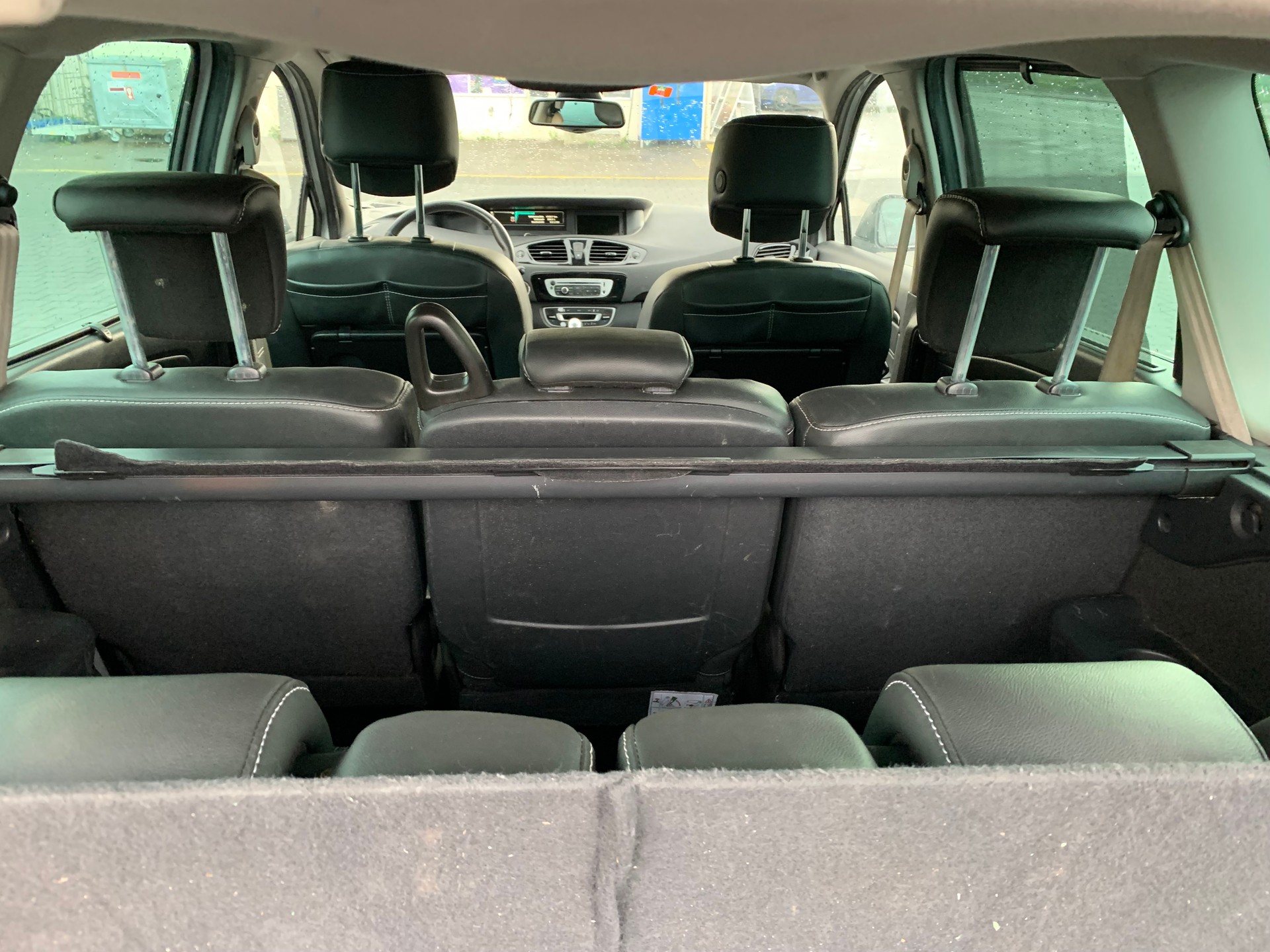 RENAULT Grand Scénic 1.6 dCi Swiss Edition-image-6