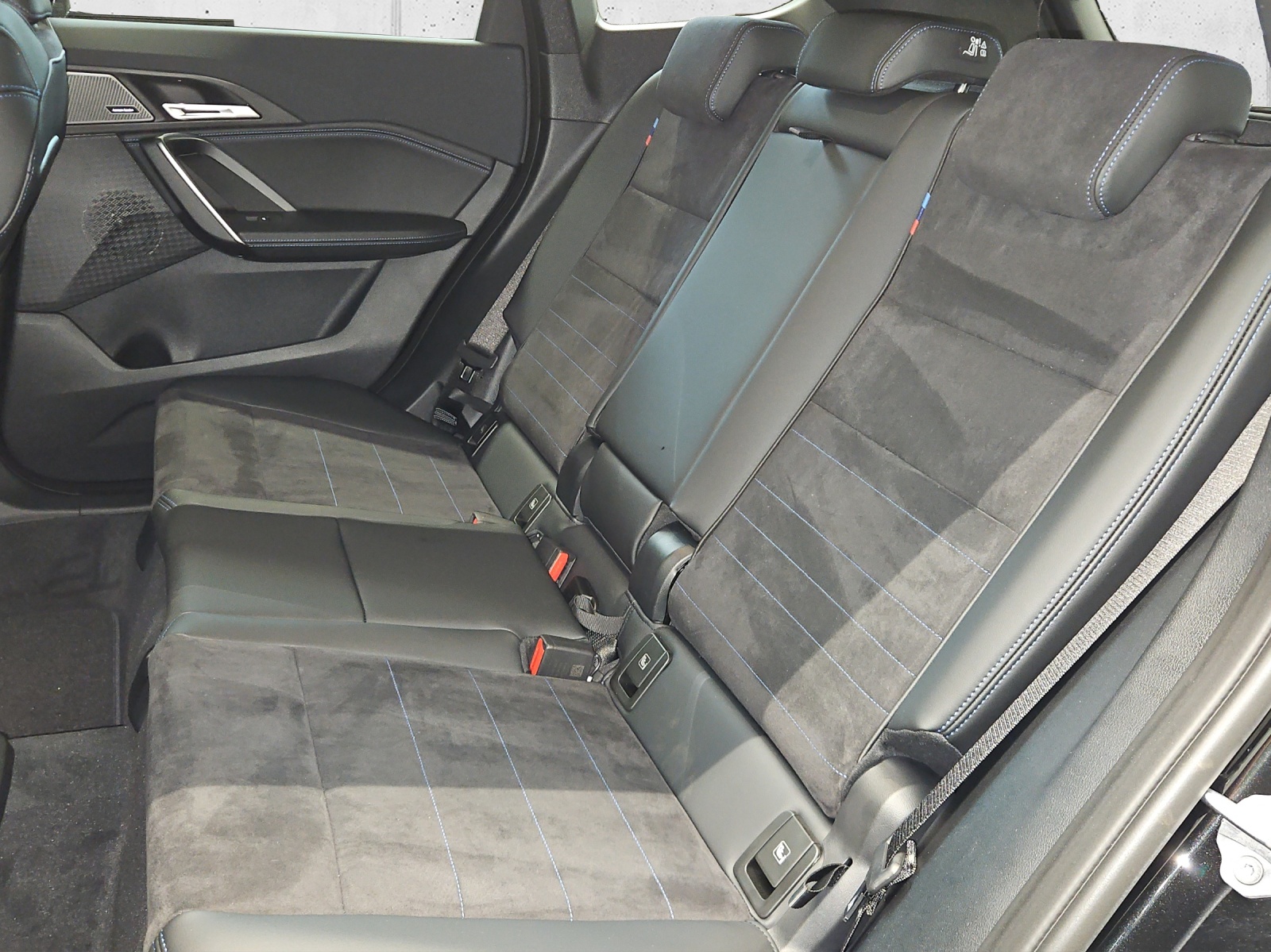 BMW X1 sDrive 20i M Sport 48V-image-10