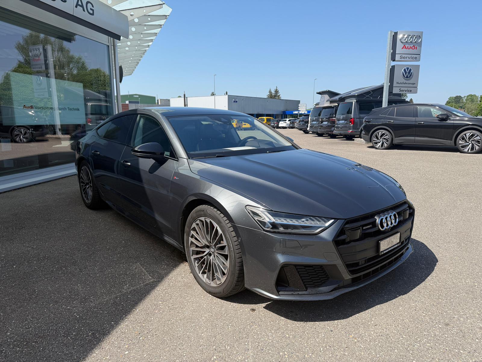 AUDI A7 Sportback 55 TFSI e quattro S-tronic-image-8