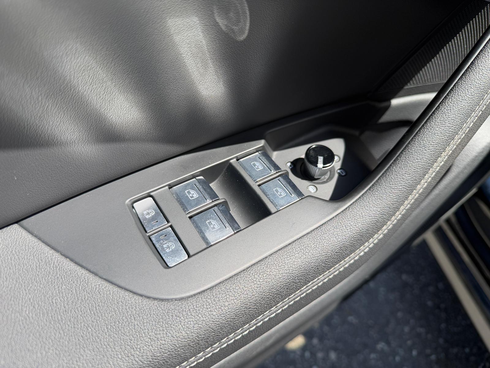 AUDI A7 Sportback 55 TFSI e quattro S-tronic-image-14