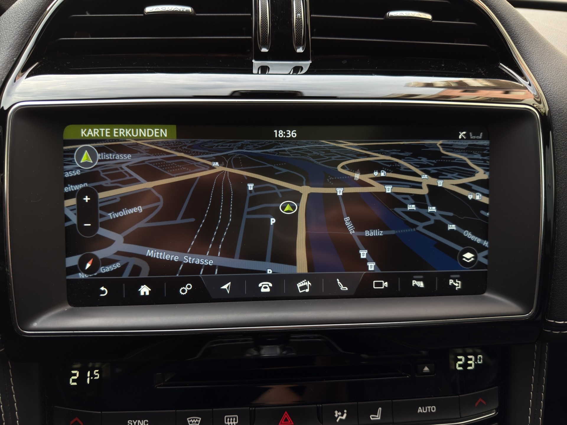 JAGUAR F-Pace 5.0 V8 SVR AWD-image-14