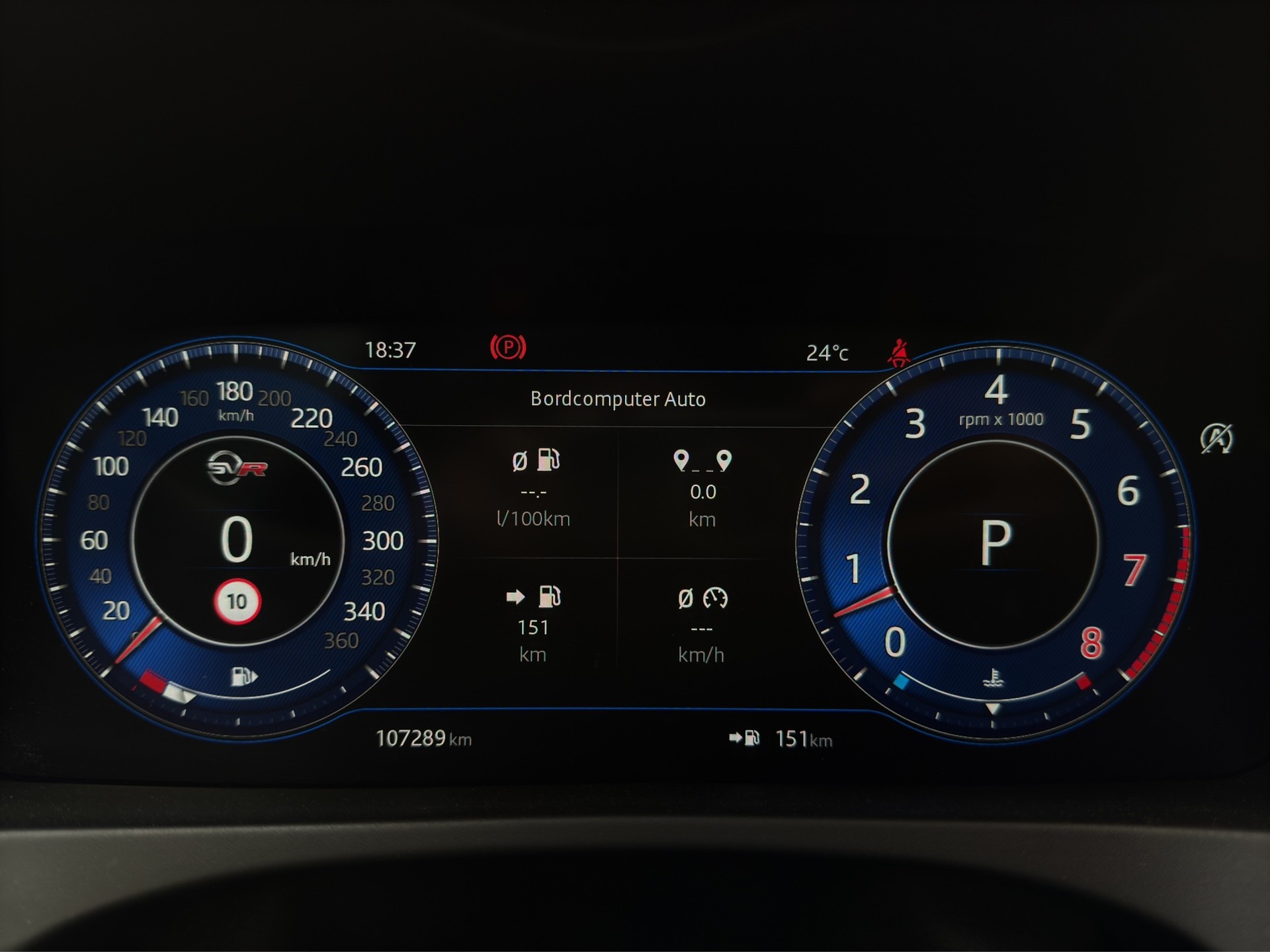 JAGUAR F-Pace 5.0 V8 SVR AWD-image-17