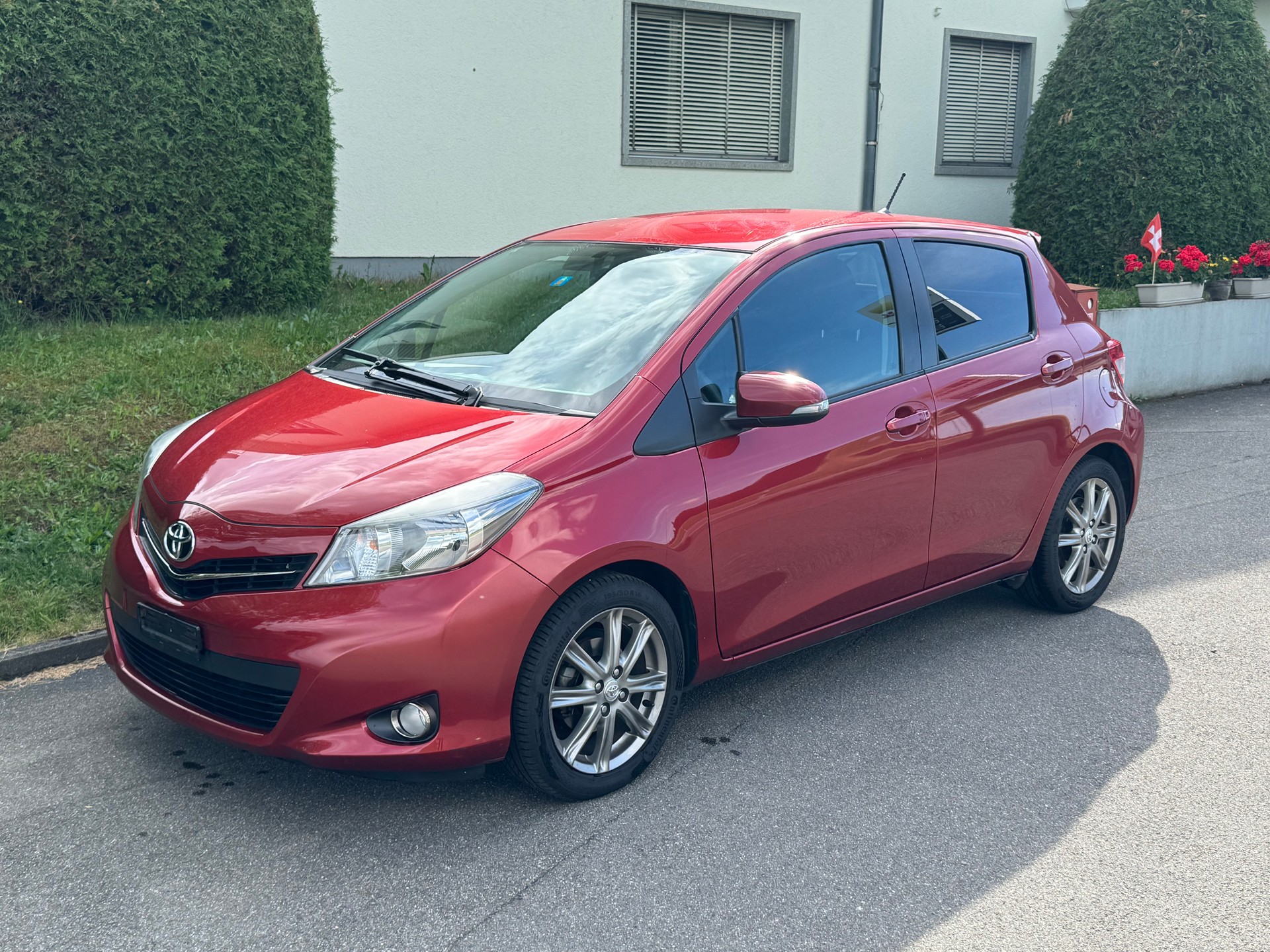 TOYOTA Yaris 1.33 Style Multidrive-image-0