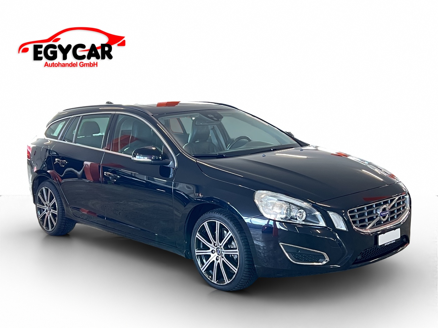 VOLVO V60 D5 AWD Summum Geartronic-image-1