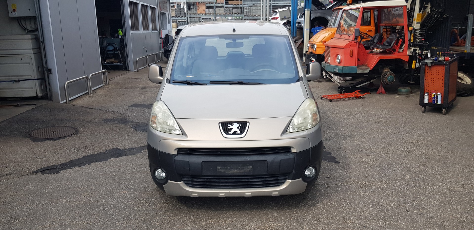 PEUGEOT E-PARTNER