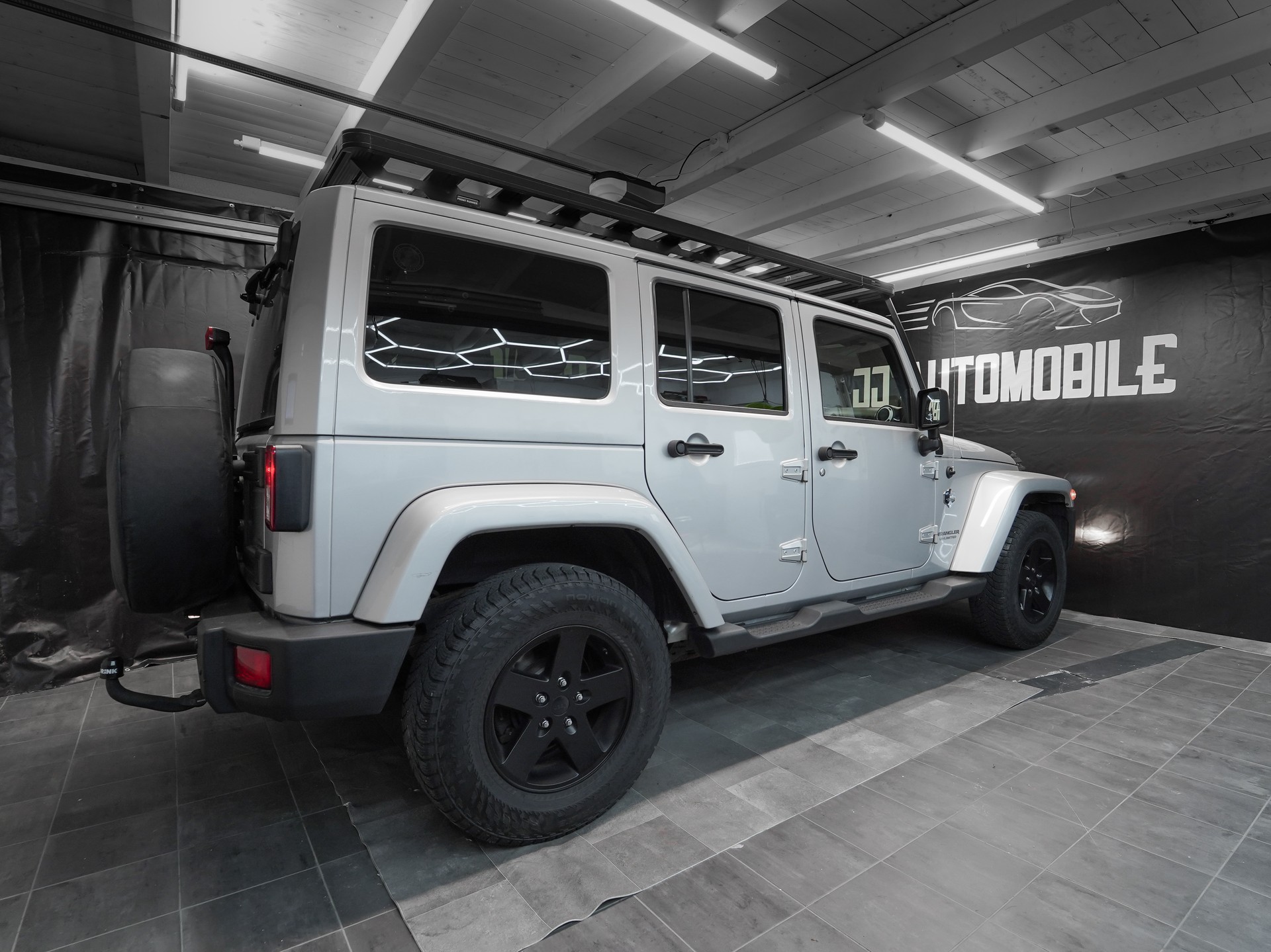 JEEP Wrangler 3.6 Unlimited Arctic Automatic-image-4