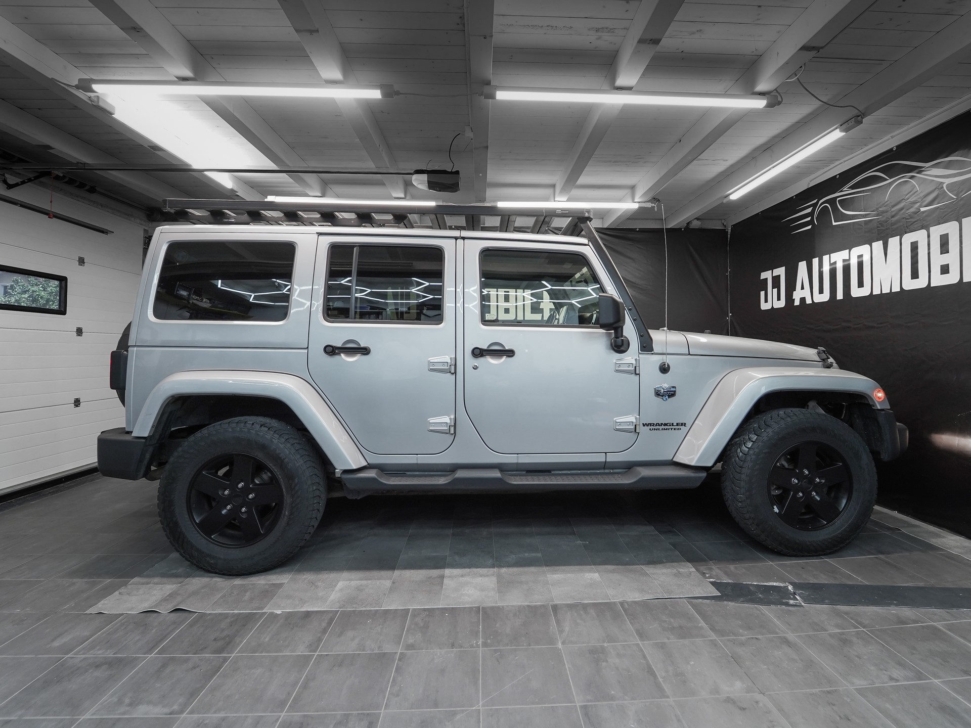 JEEP Wrangler 3.6 Unlimited Arctic Automatic-image-7