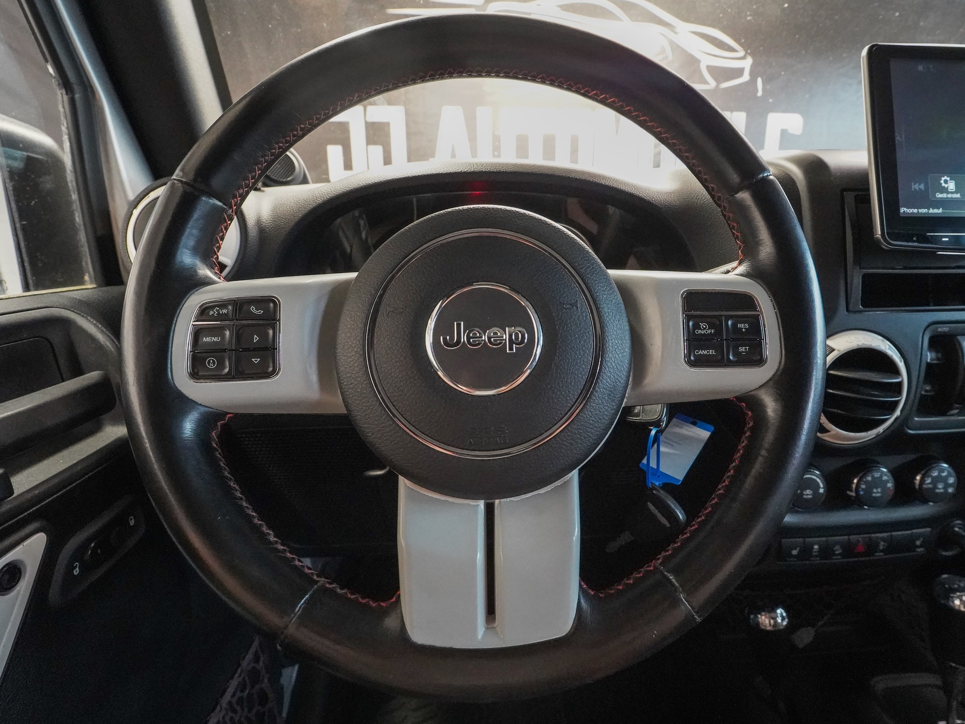 JEEP Wrangler 3.6 Unlimited Arctic Automatic-image-9