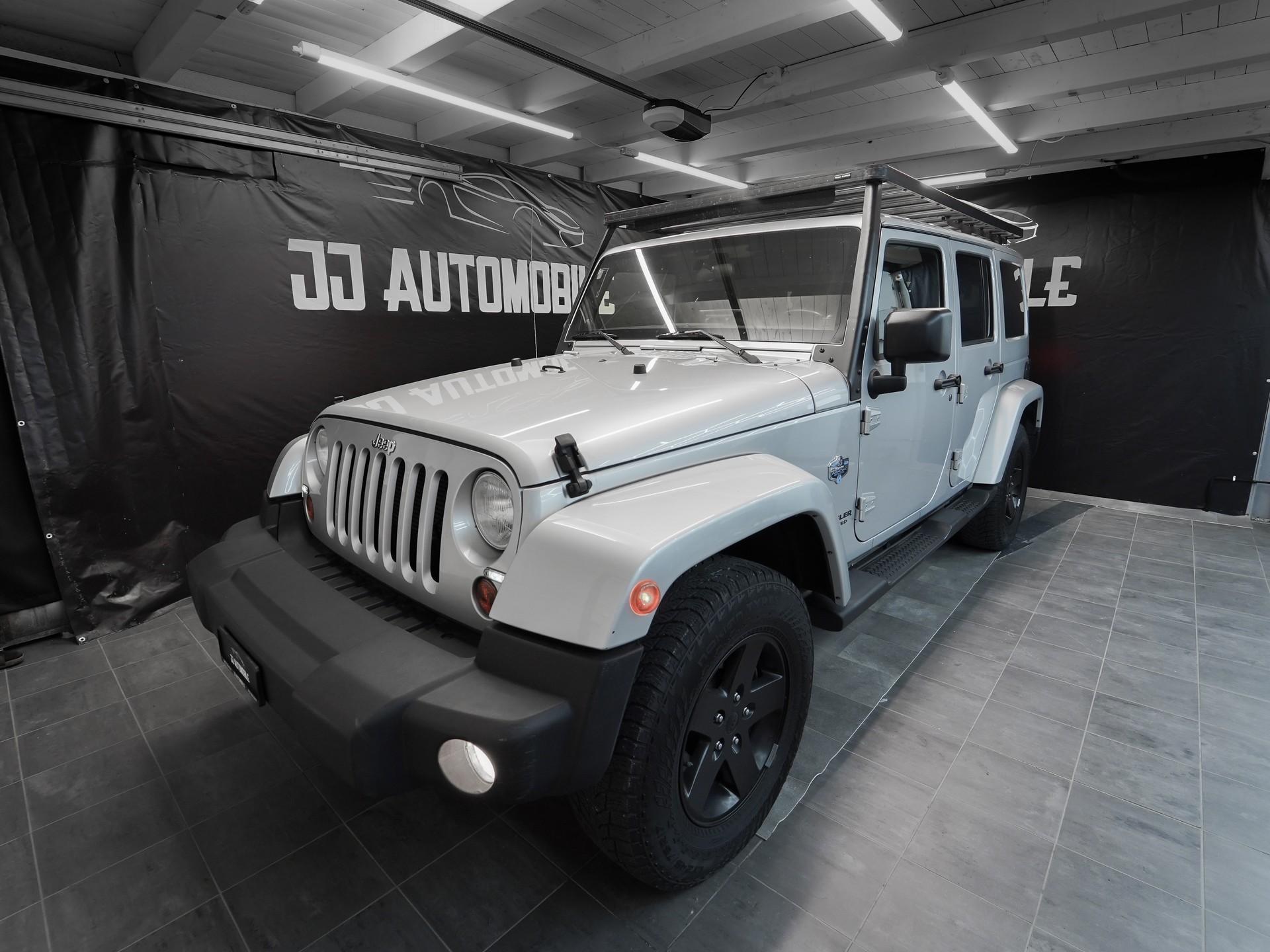 JEEP Wrangler 3.6 Unlimited Arctic Automatic-image-2