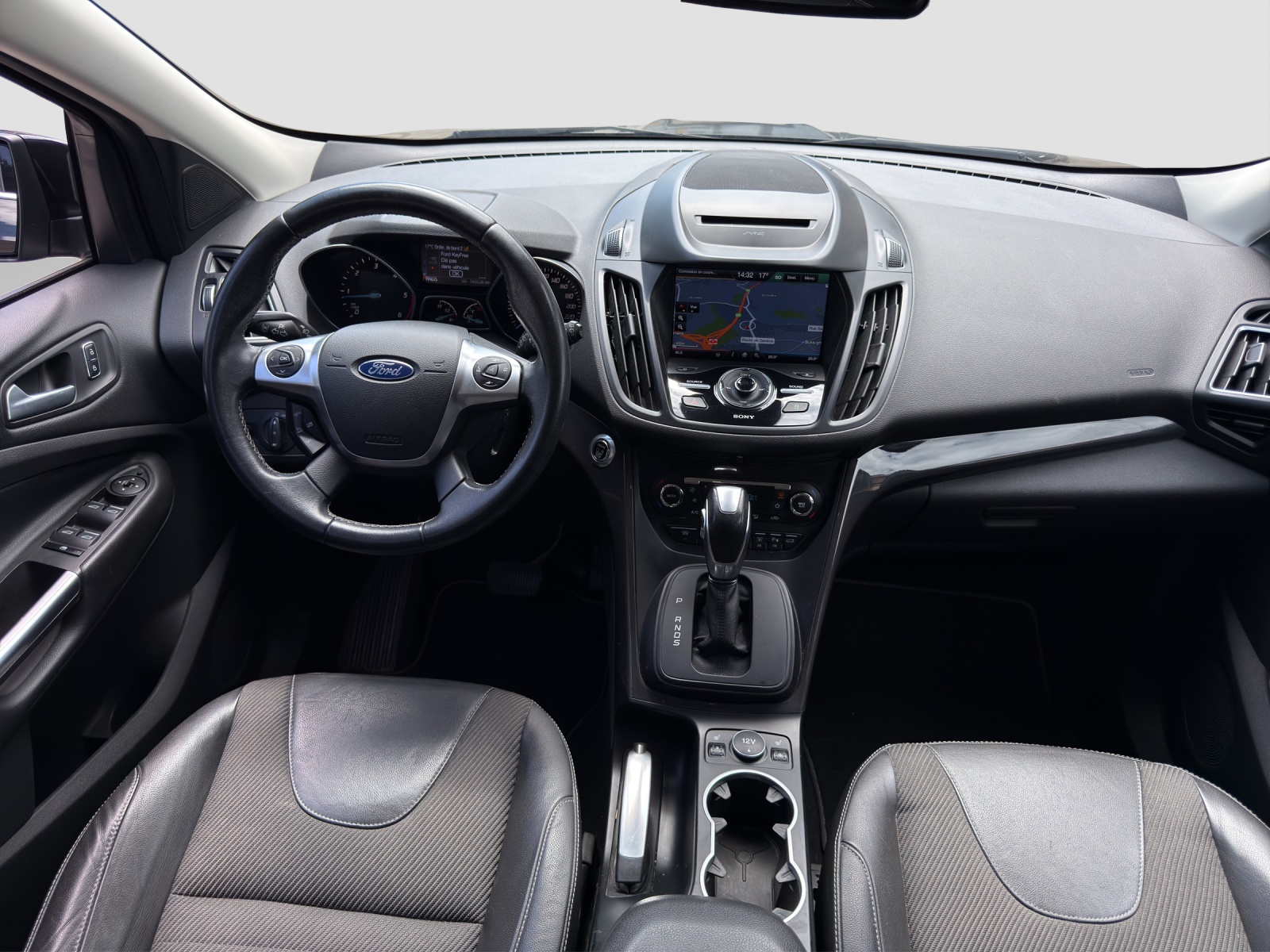 FORD Kuga 2.0 TDCi Titanium 4WD PowerShift-image-15