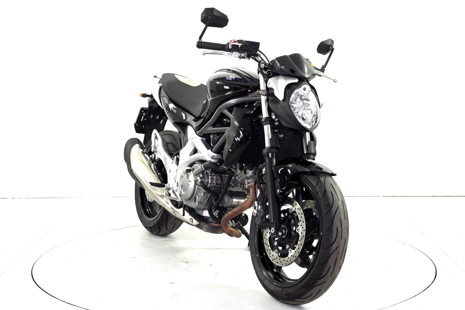 SUZUKI SFV 650 A Gladius-showroom-element-1