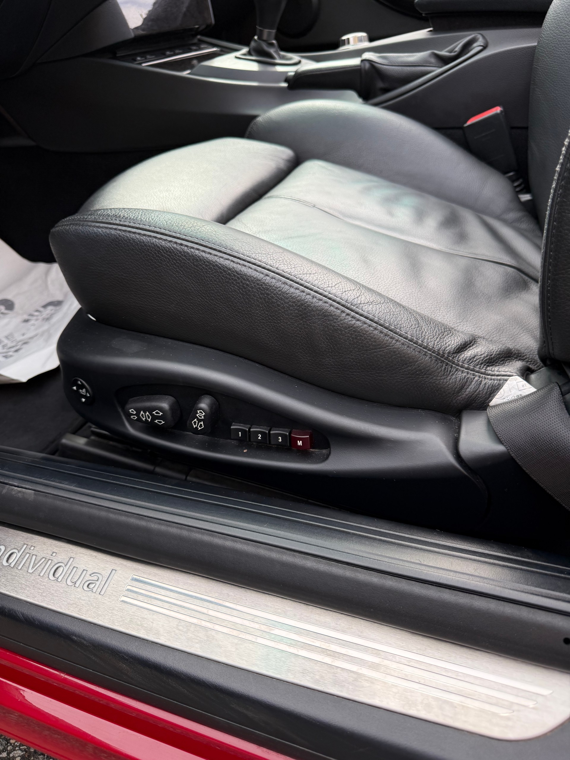 BMW 650i Cabrio-image-7