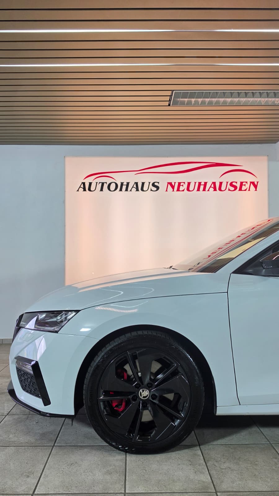 SKODA Octavia Combi 2.0 TSI DSG RS, Top Zustand, Schweizer Fahrzeug, Frisch ab MFK und Frisch ab Service, 8-FACH BEREIFT-image-4